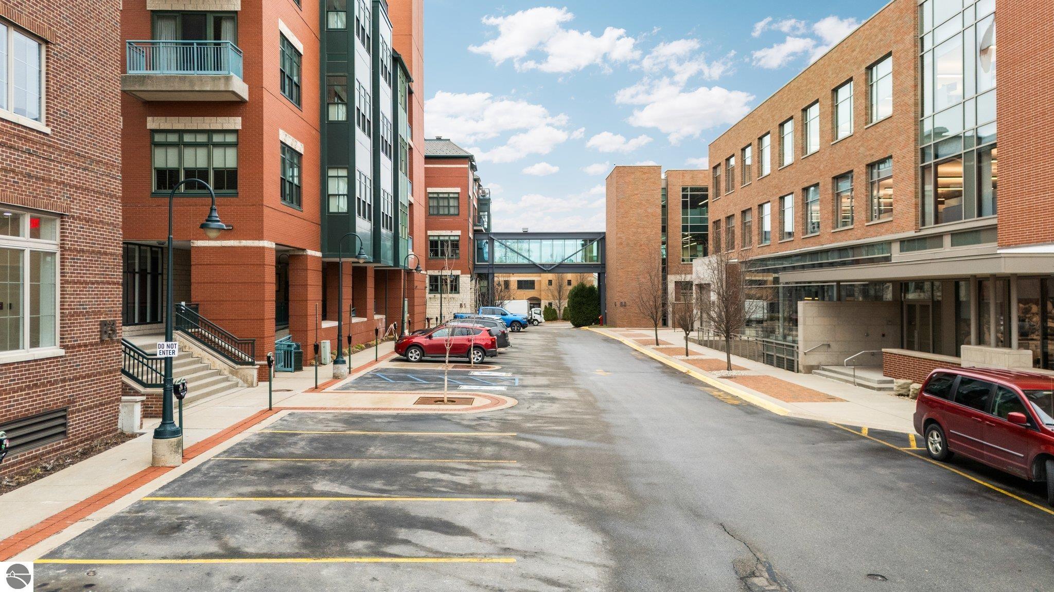 141 Rivers Edge Drive # 400