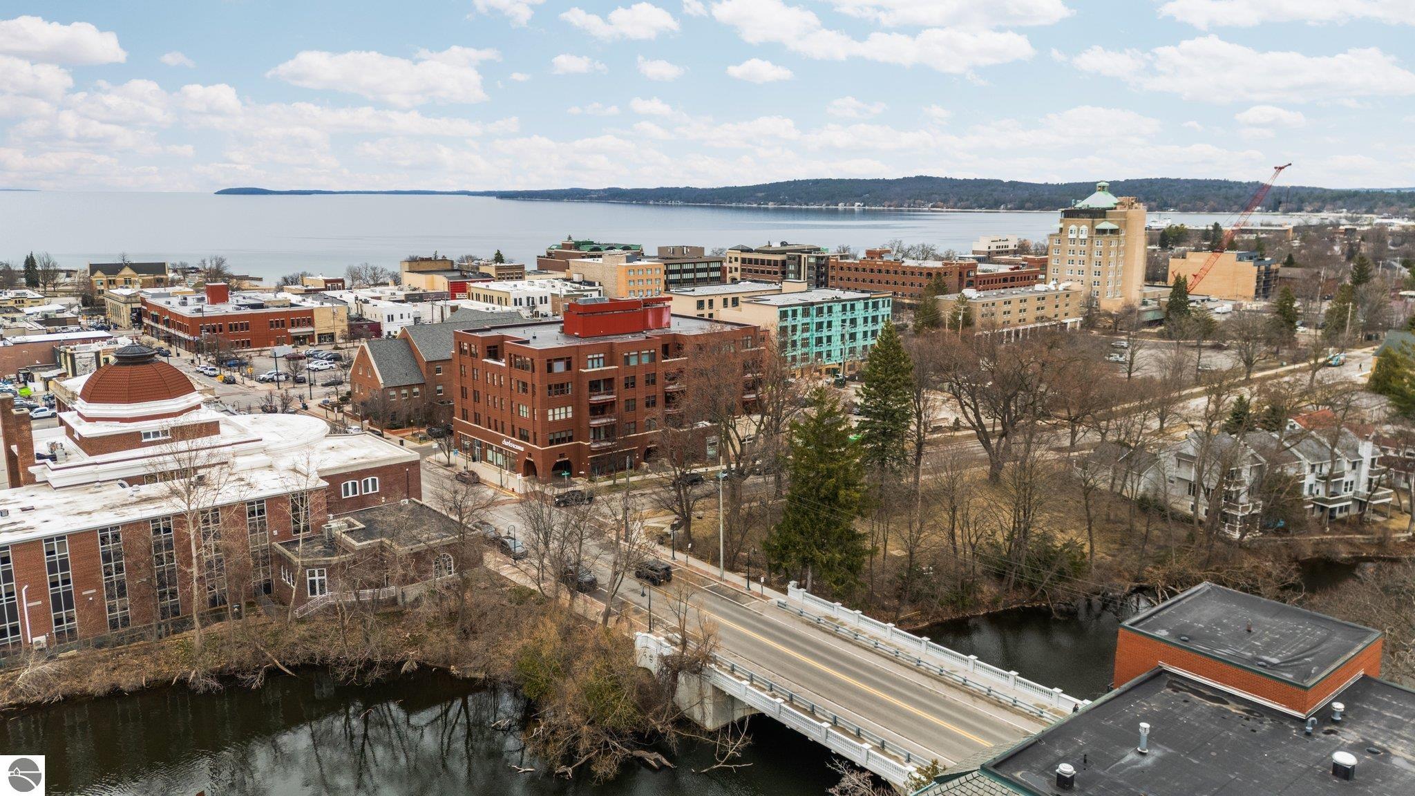 141 Rivers Edge Drive # 400