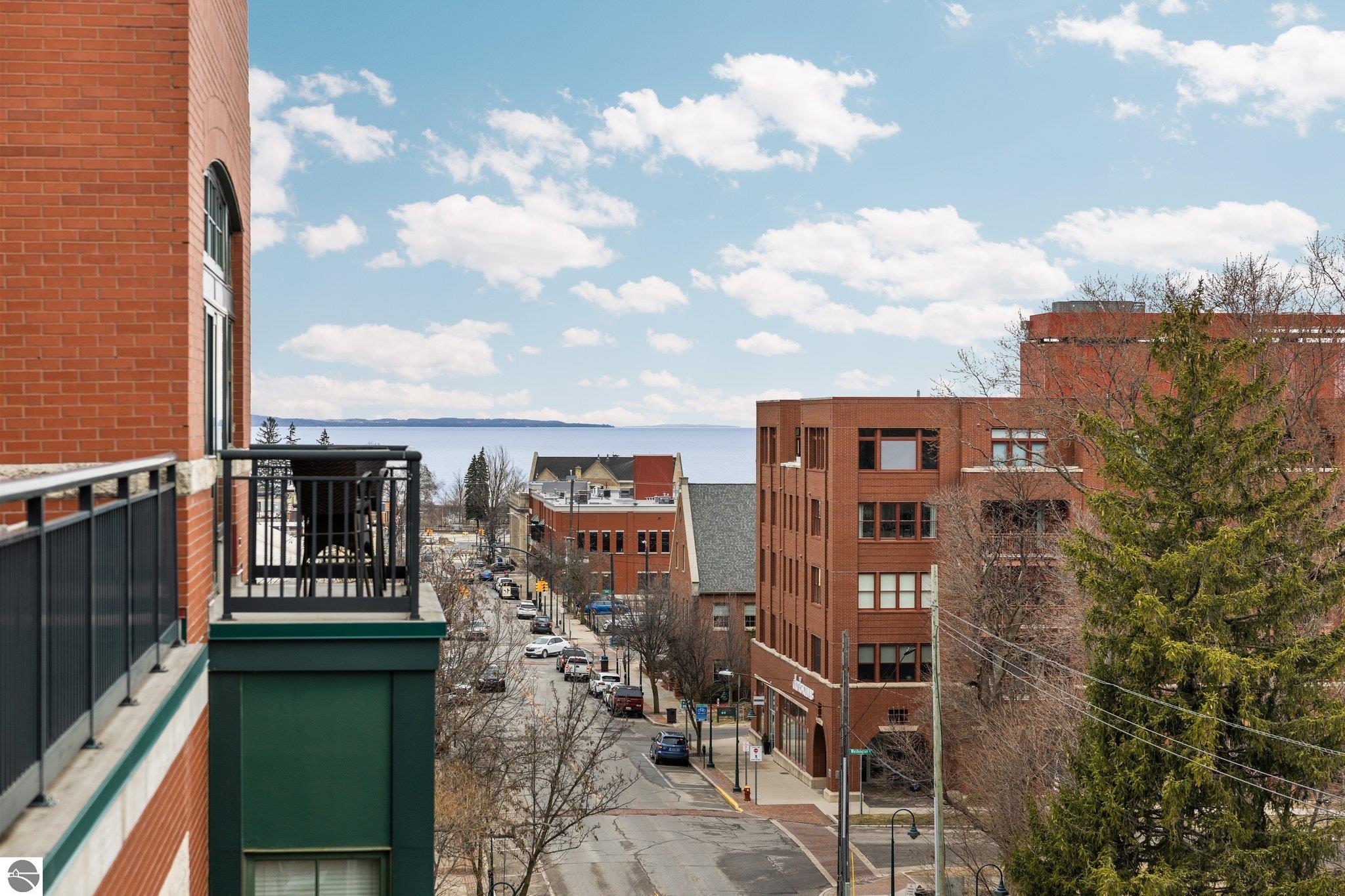 141 Rivers Edge Drive # 400