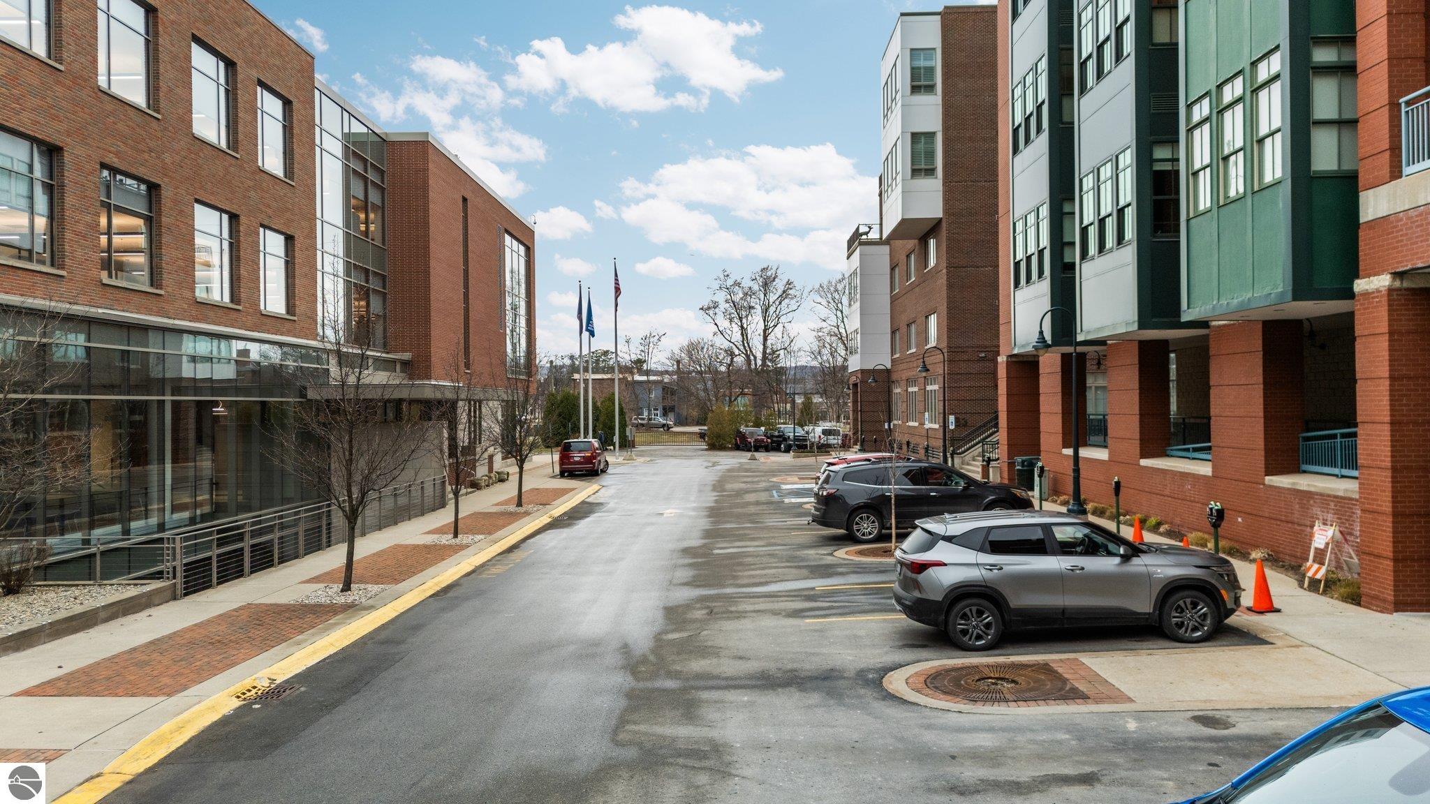 141 Rivers Edge Drive # 400