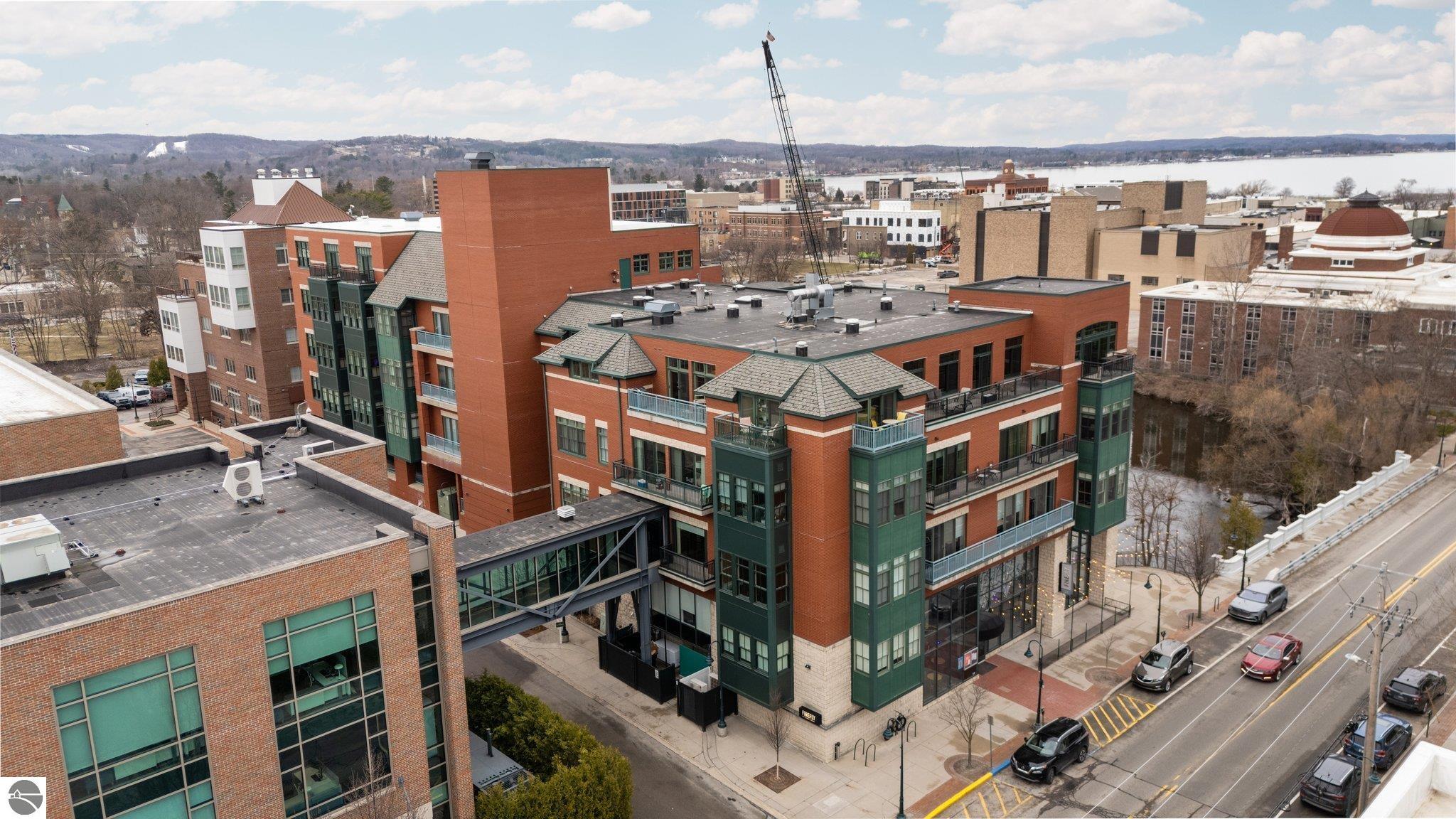 141 Rivers Edge Drive # 400