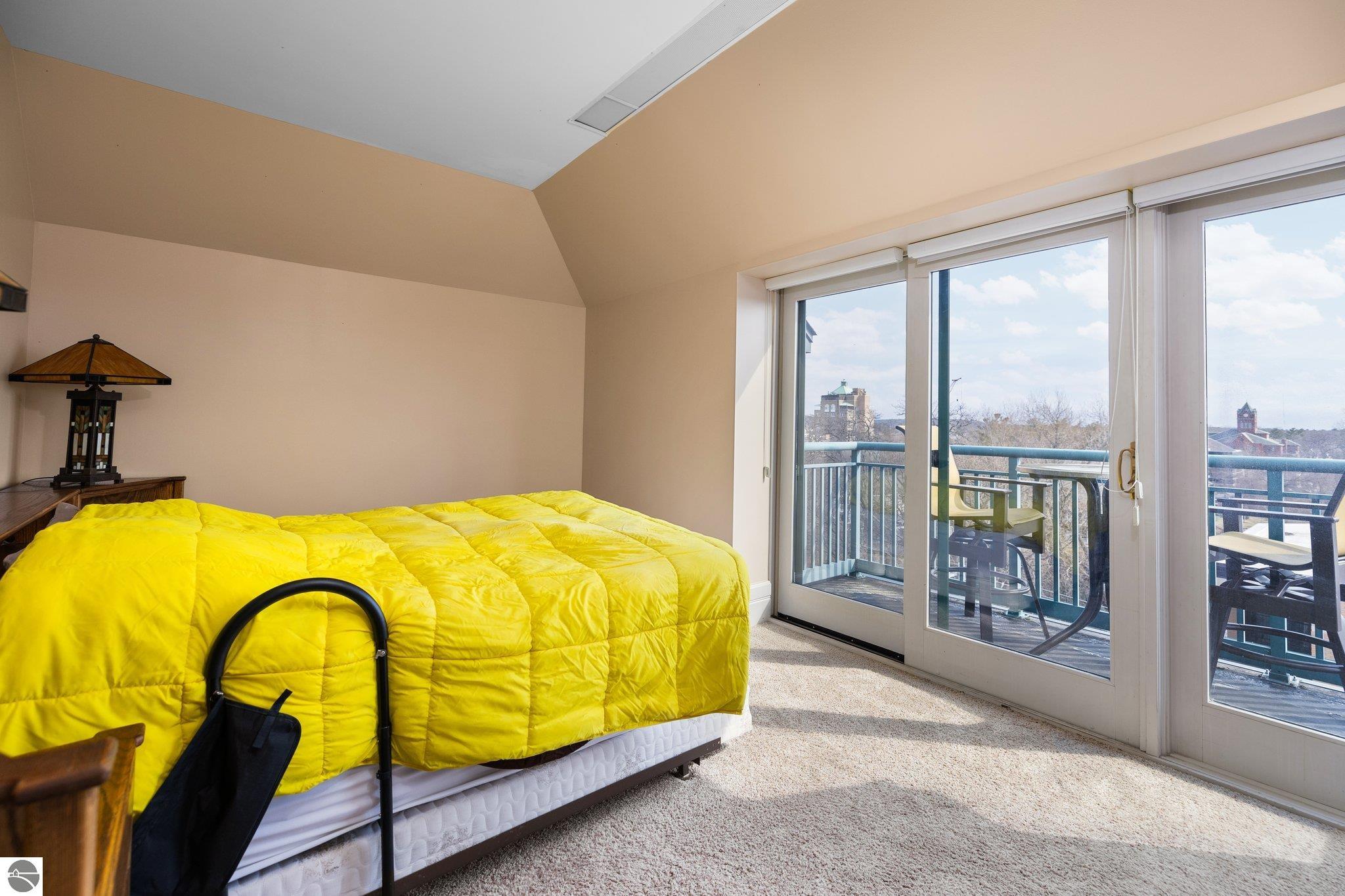 141 Rivers Edge Drive # 400