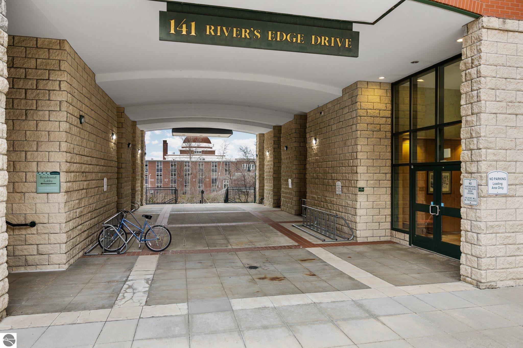 141 Rivers Edge Drive # 400