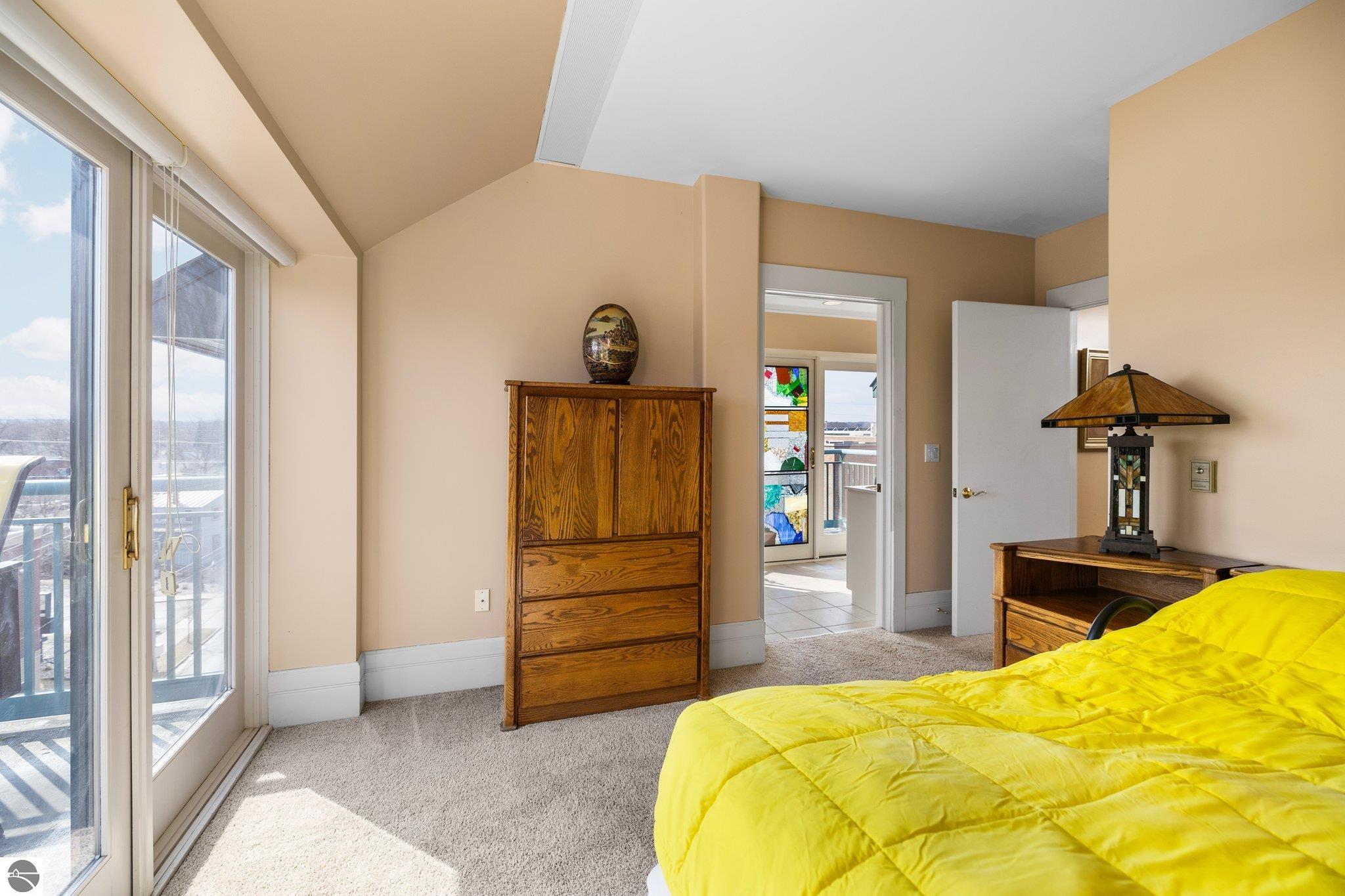 141 Rivers Edge Drive # 400