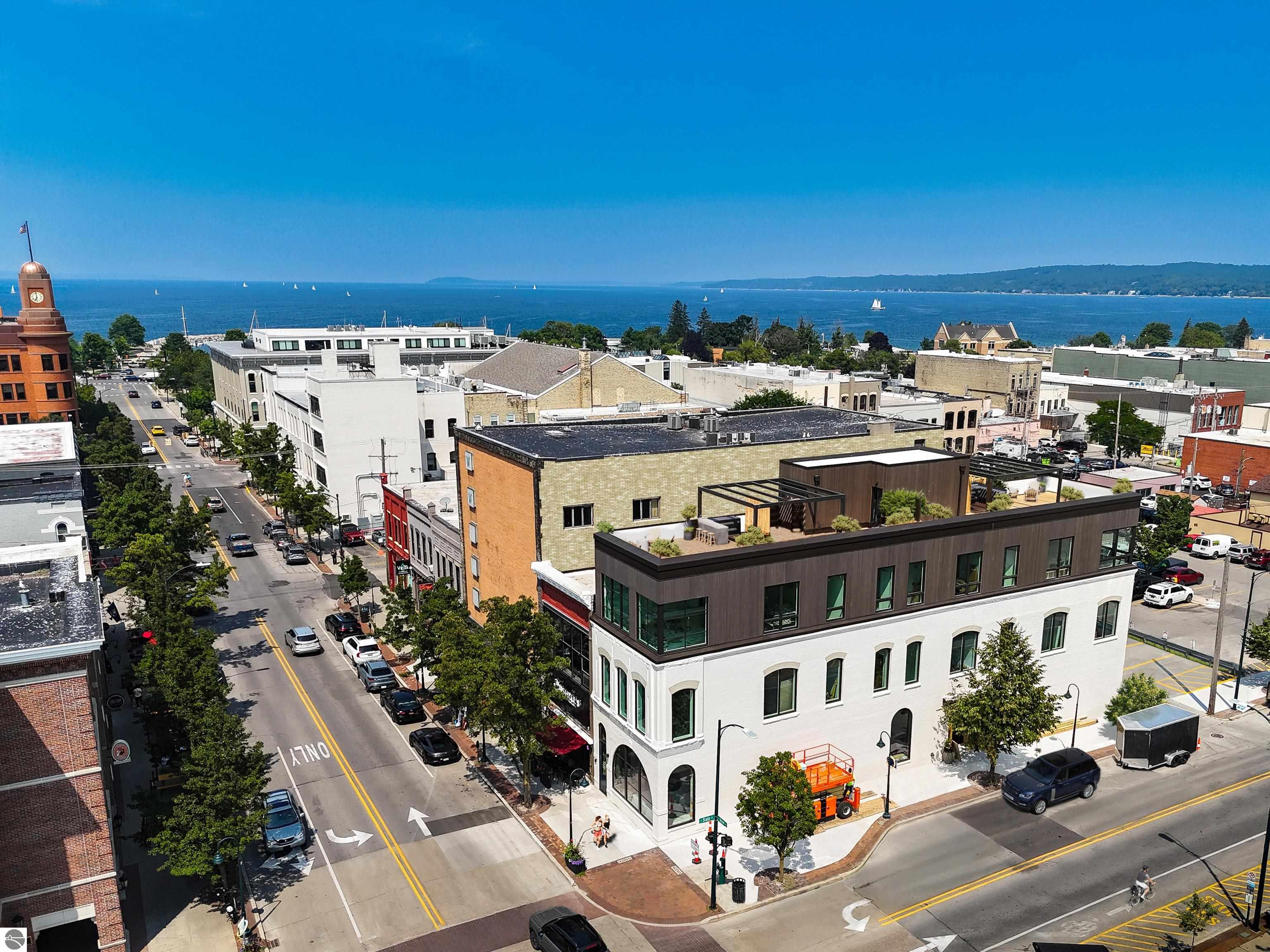 111 E State Street # B Unit: PH B