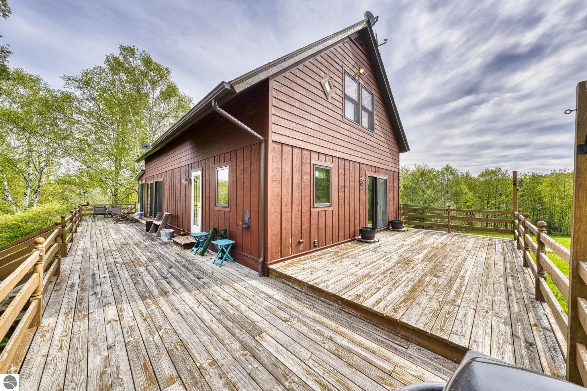 6400 N Manitou Trail