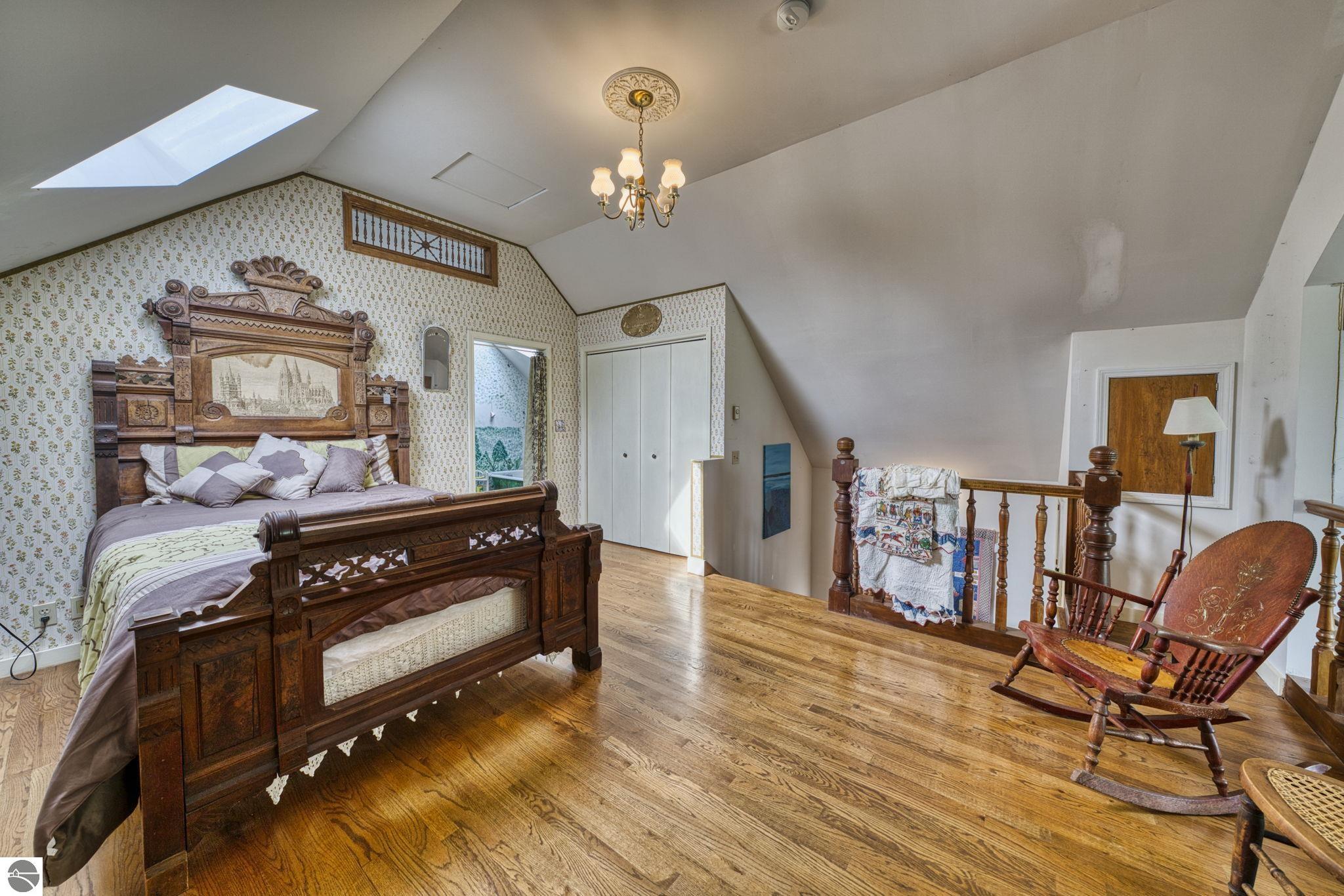 6400 N Manitou Trail