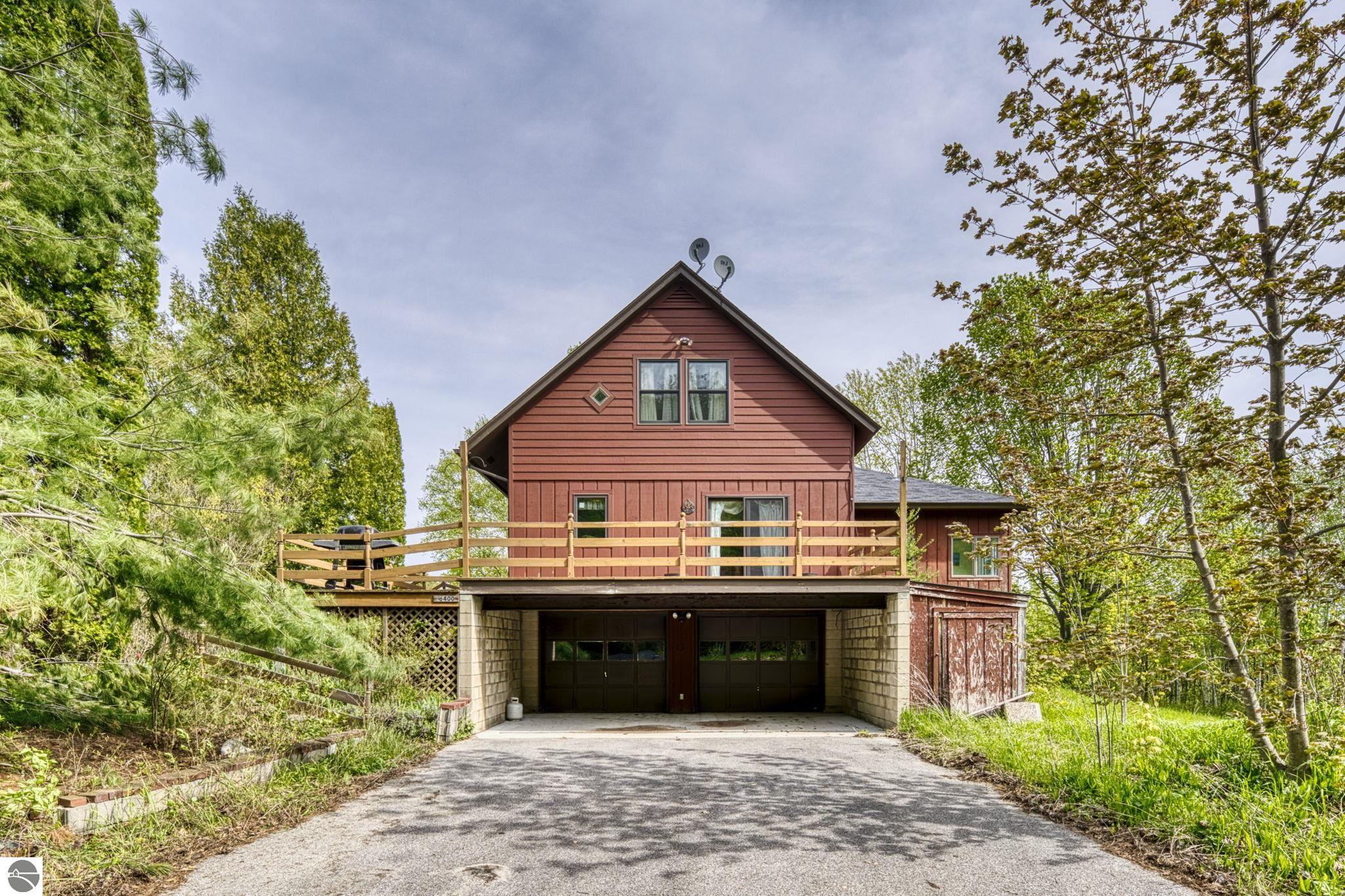 6400 N Manitou Trail