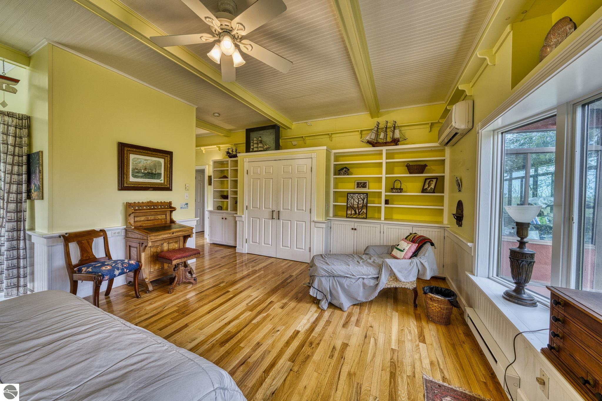 6400 N Manitou Trail