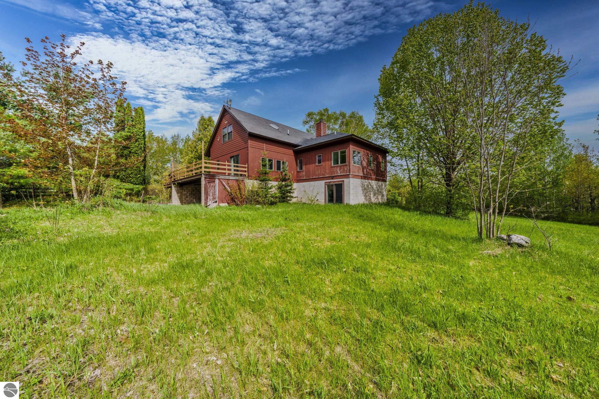 6400 N Manitou Trail