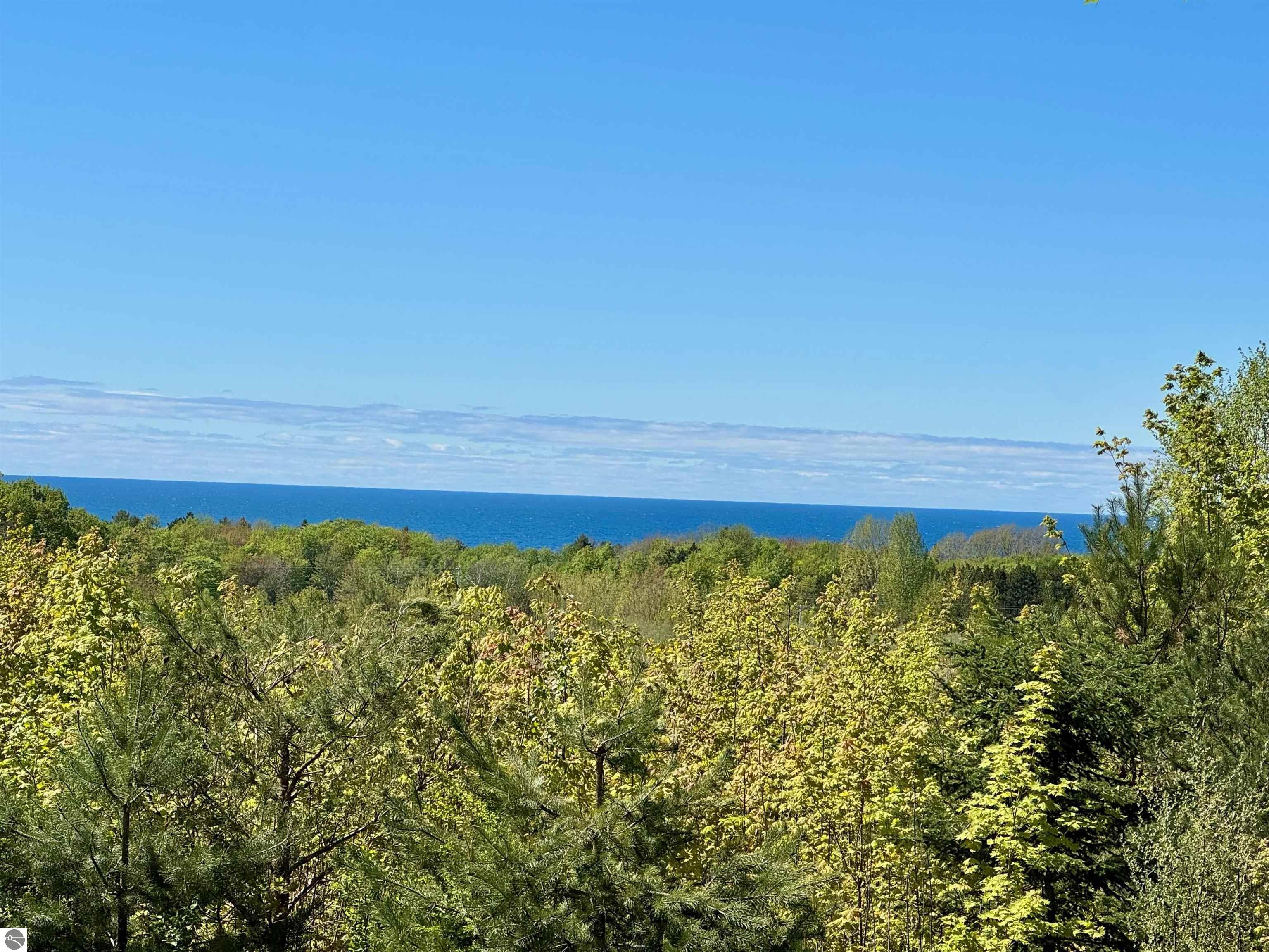 6400 N Manitou Trail