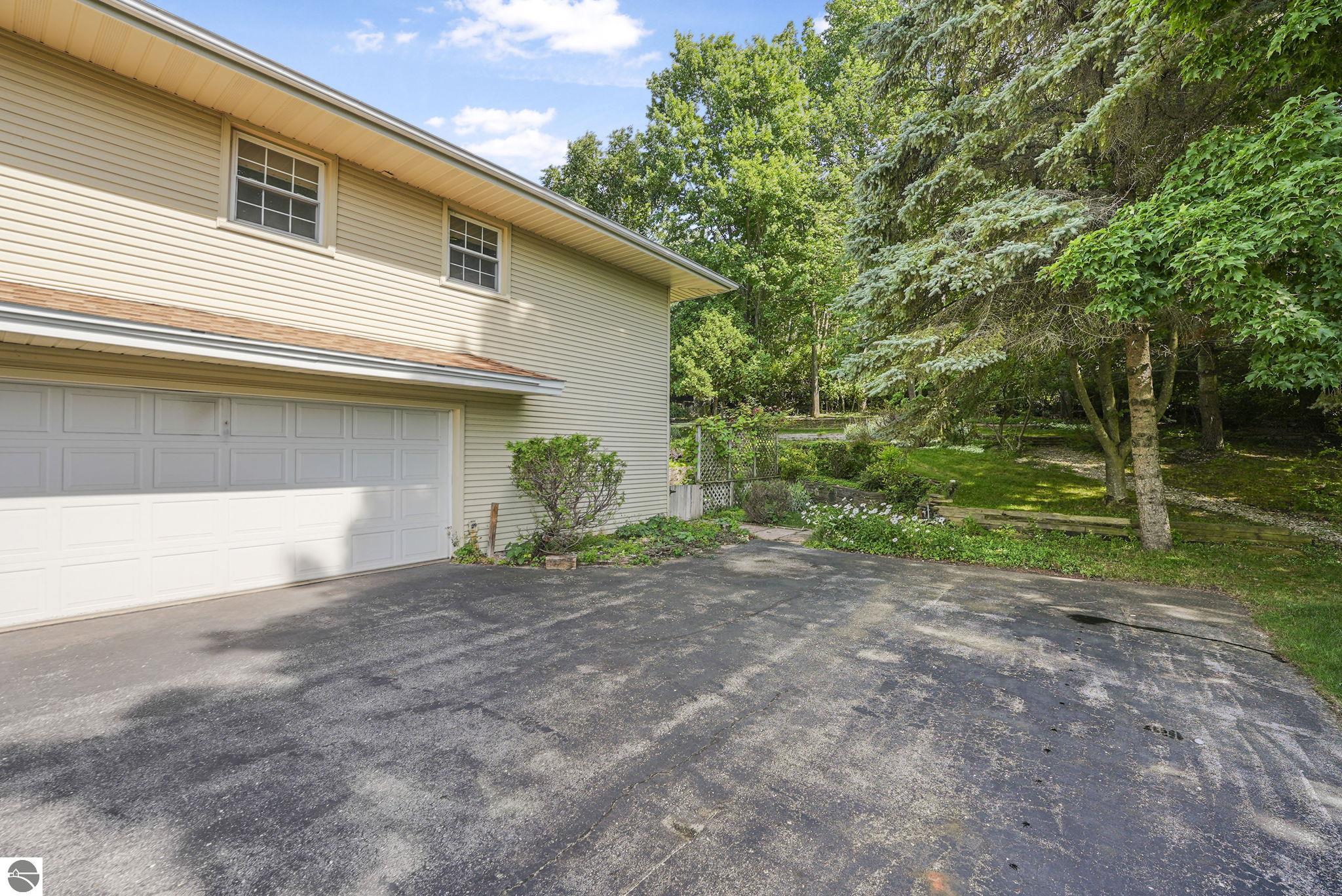 3526 Scenic Hills Drive