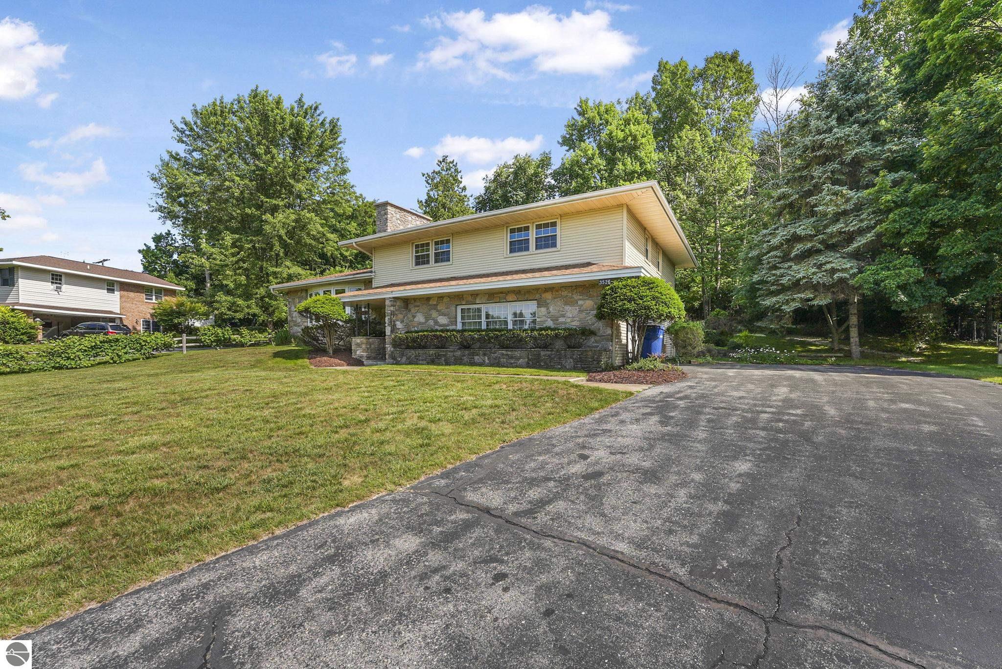 3526 Scenic Hills Drive