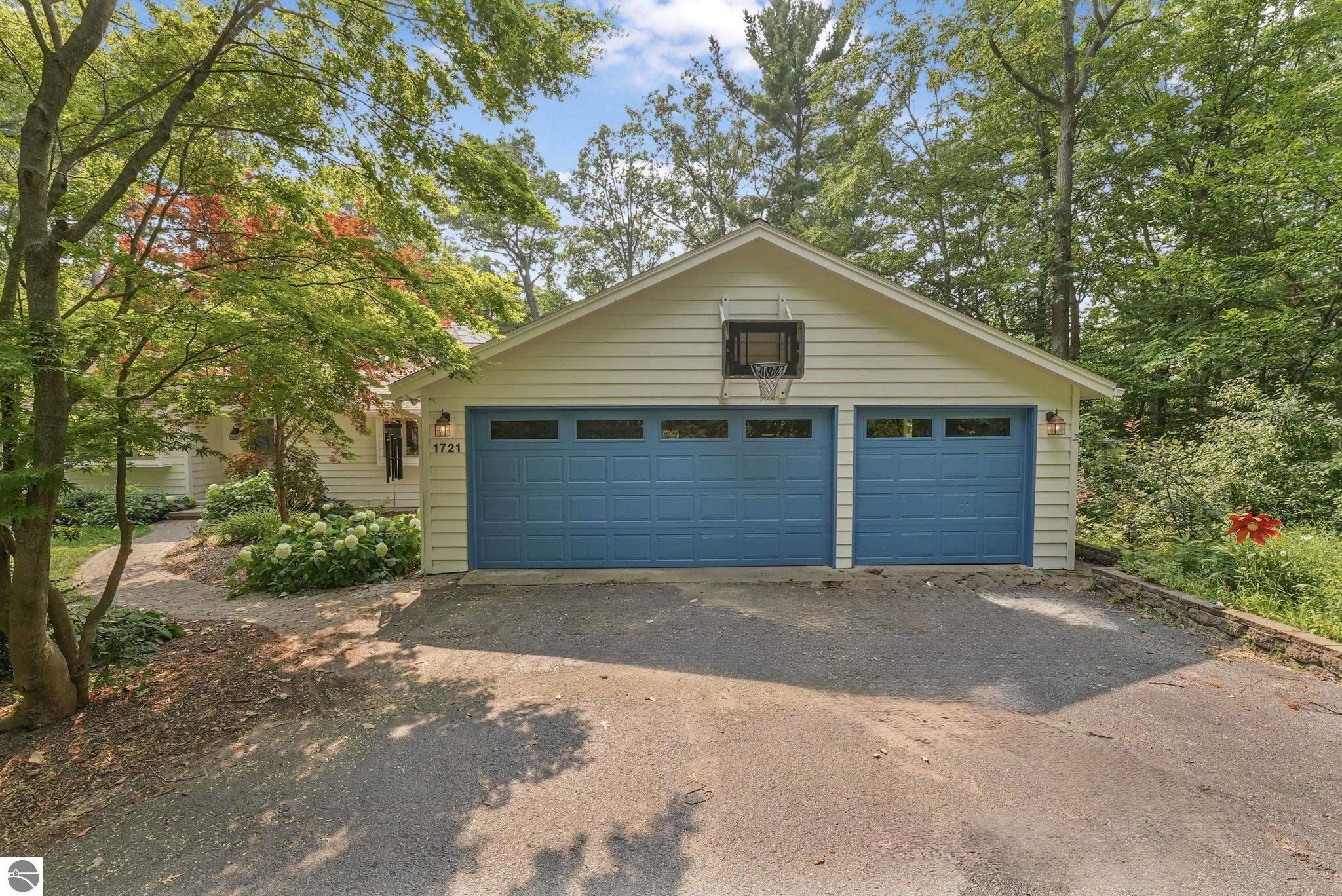 1721 Timber Lane Drive