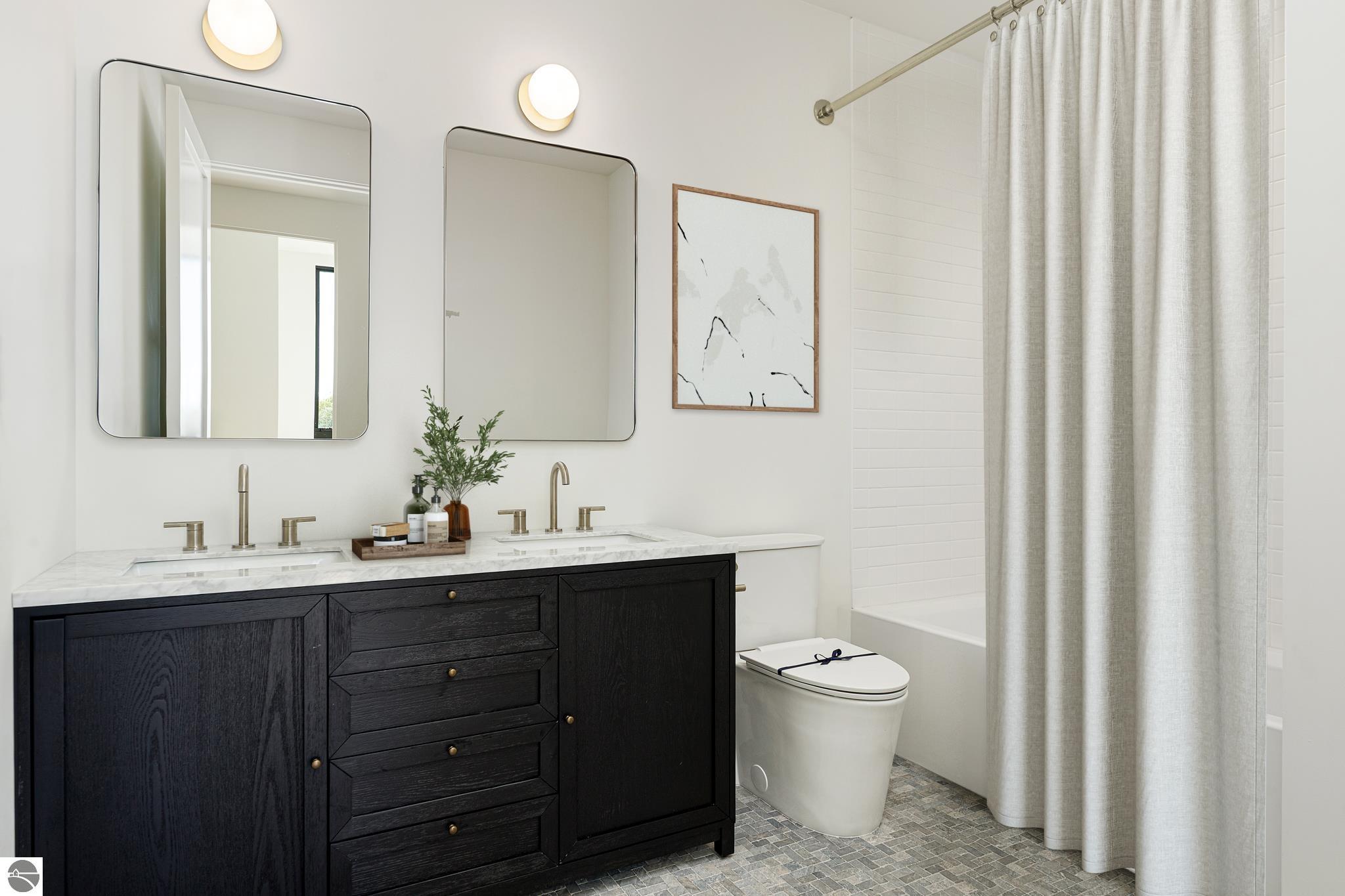 111 E State # B Unit: PH B