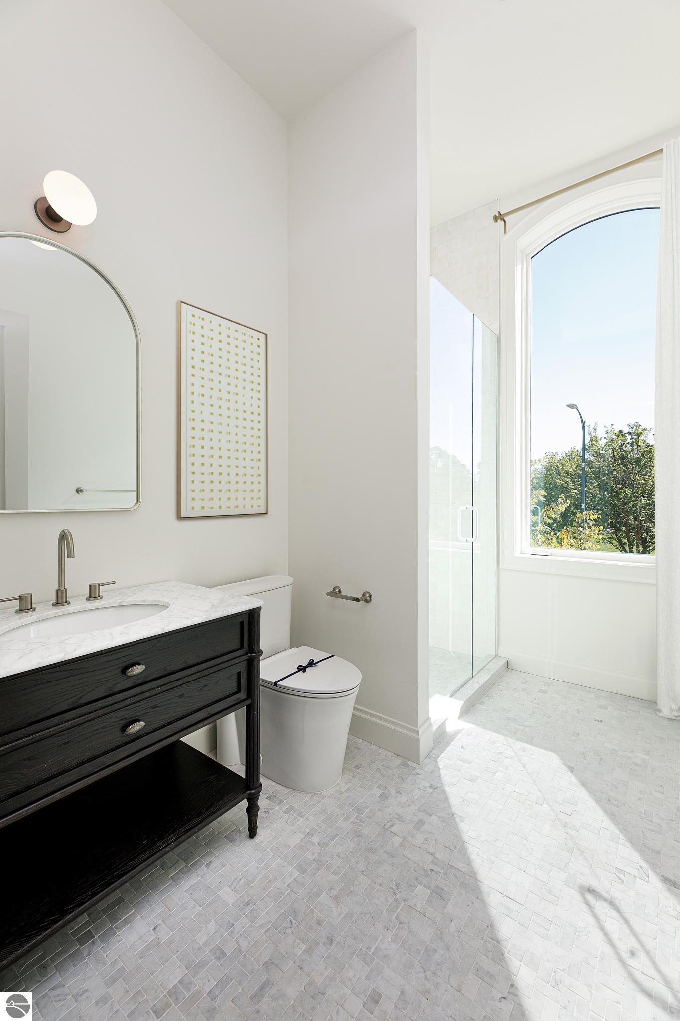 111 E State # B Unit: PH B