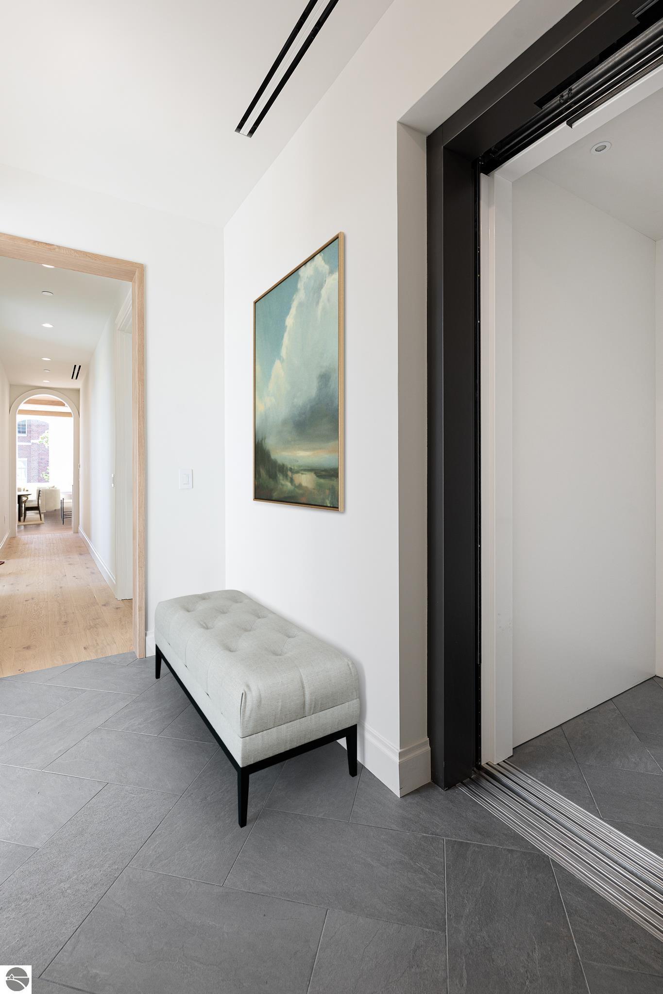 111 E State # B Unit: PH B