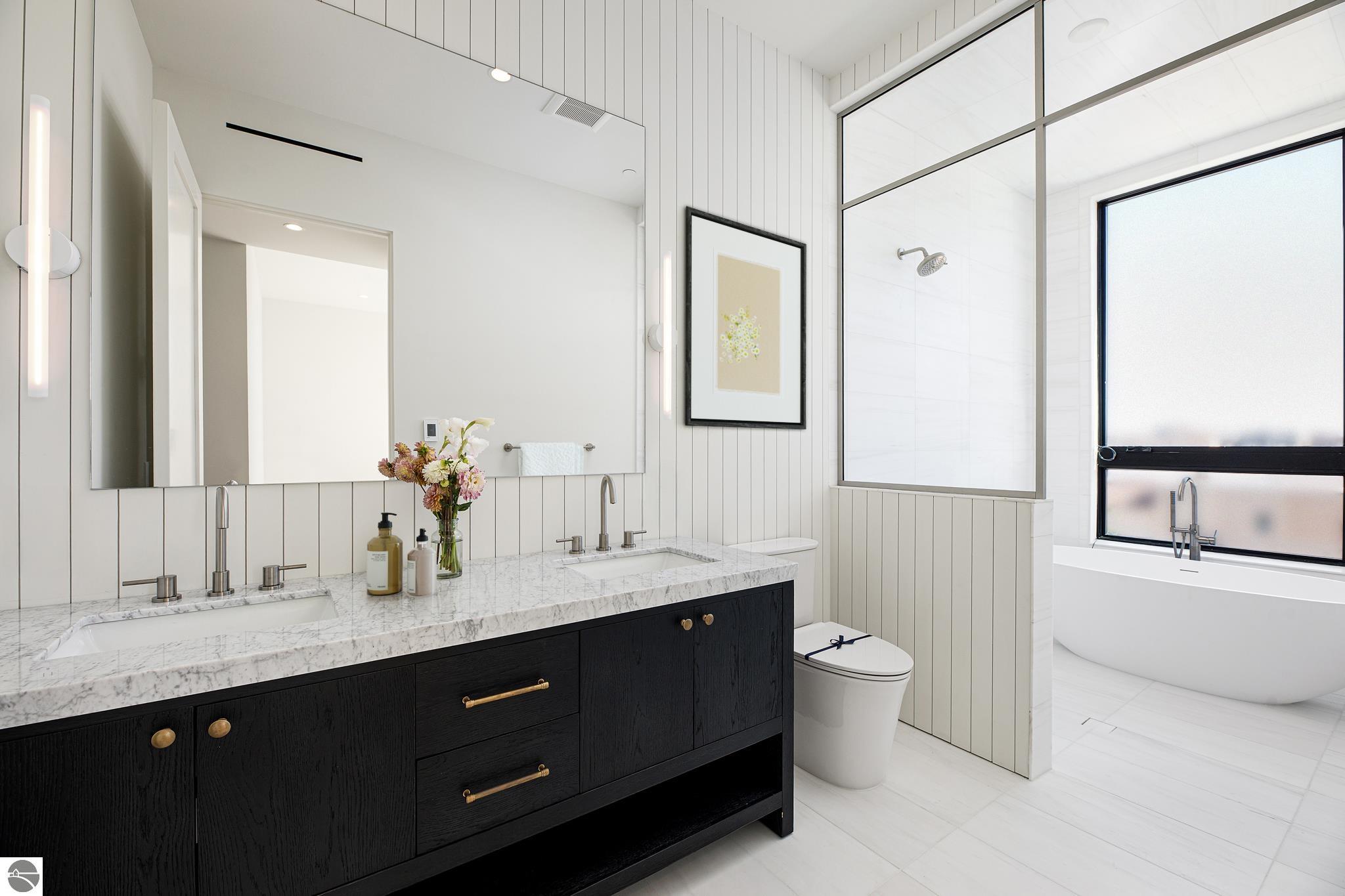 111 E State # A Unit: PH A