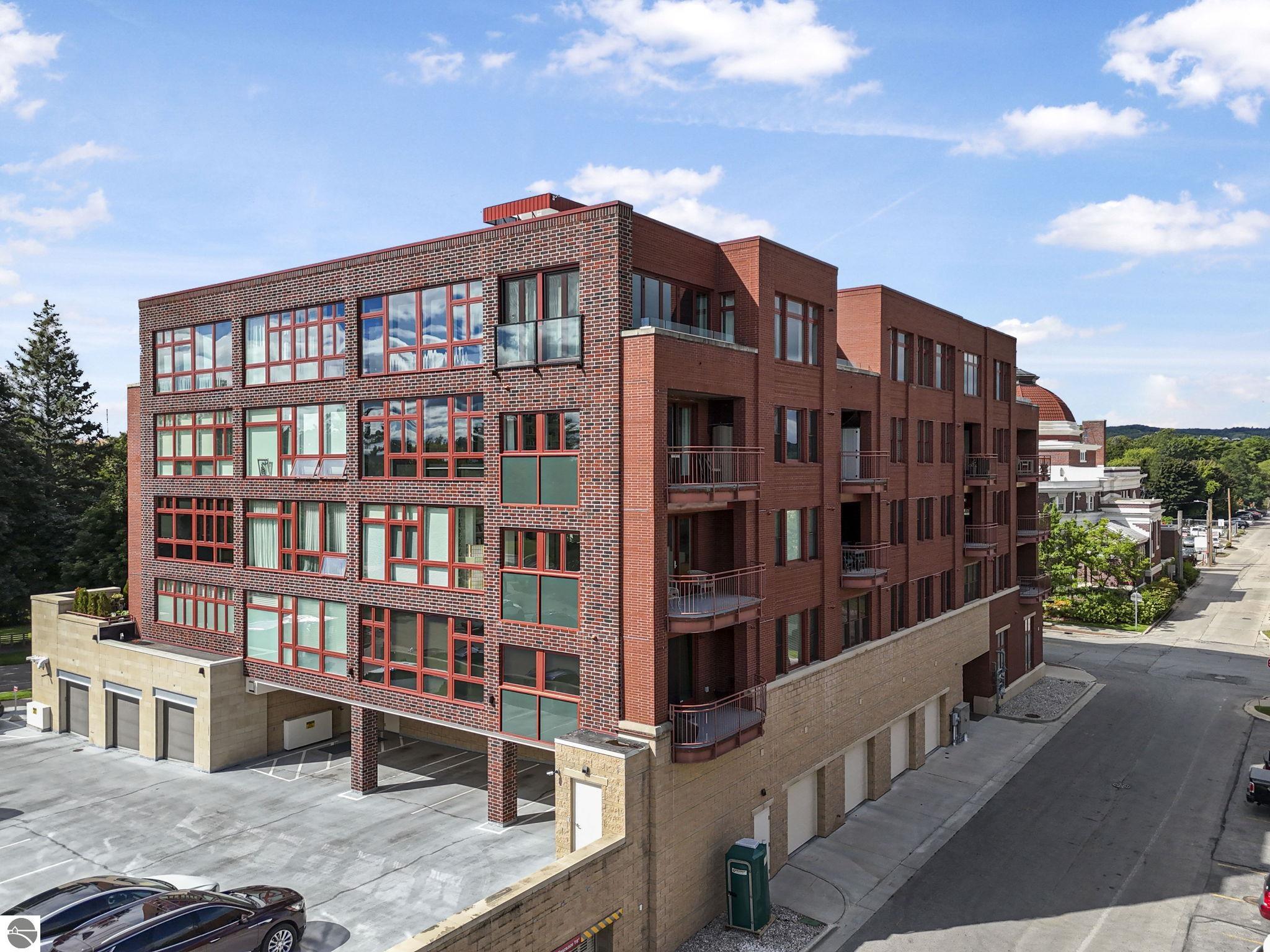 215 Washington Street Suite 3C