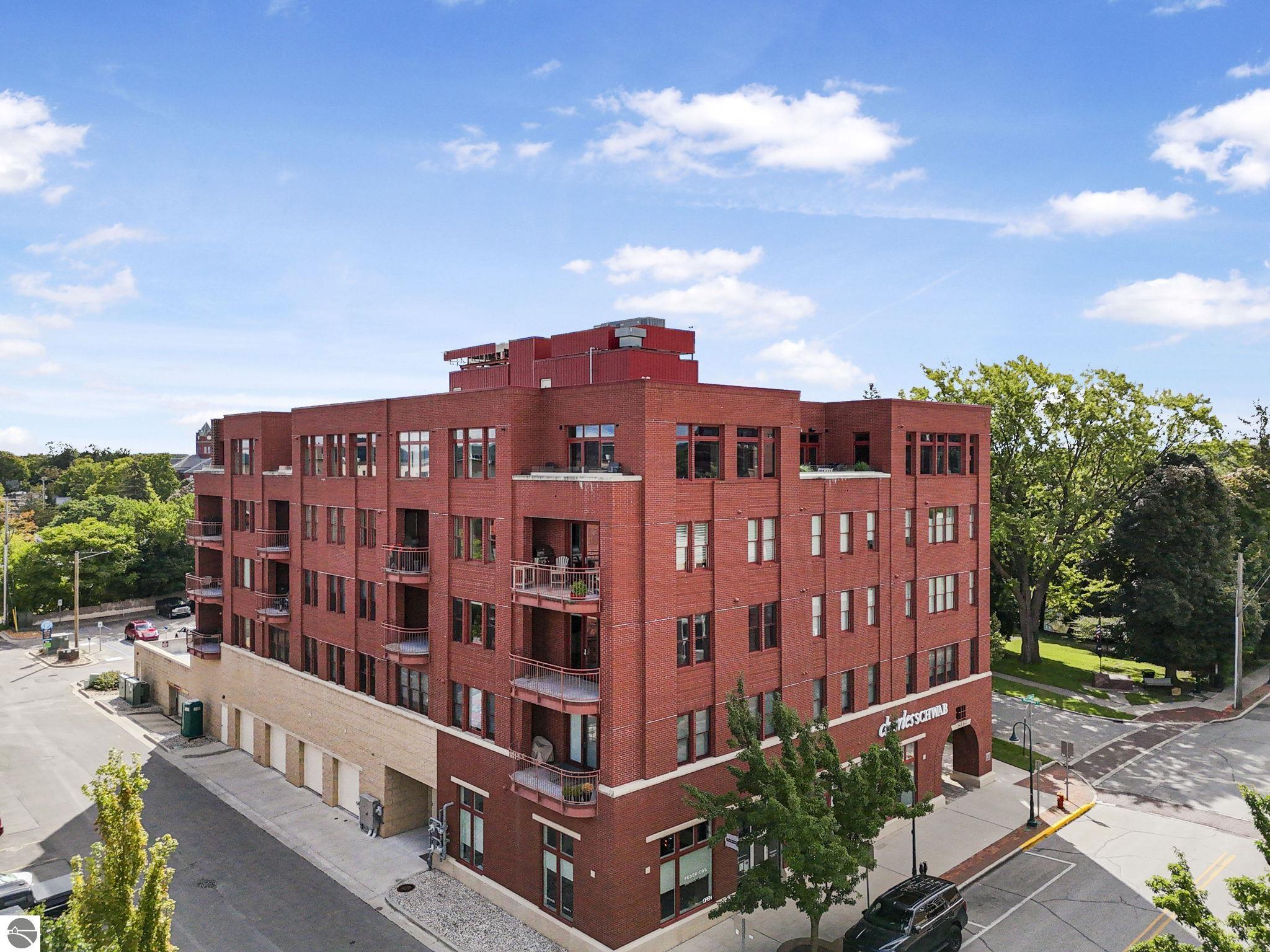 215 Washington Street Suite 3C