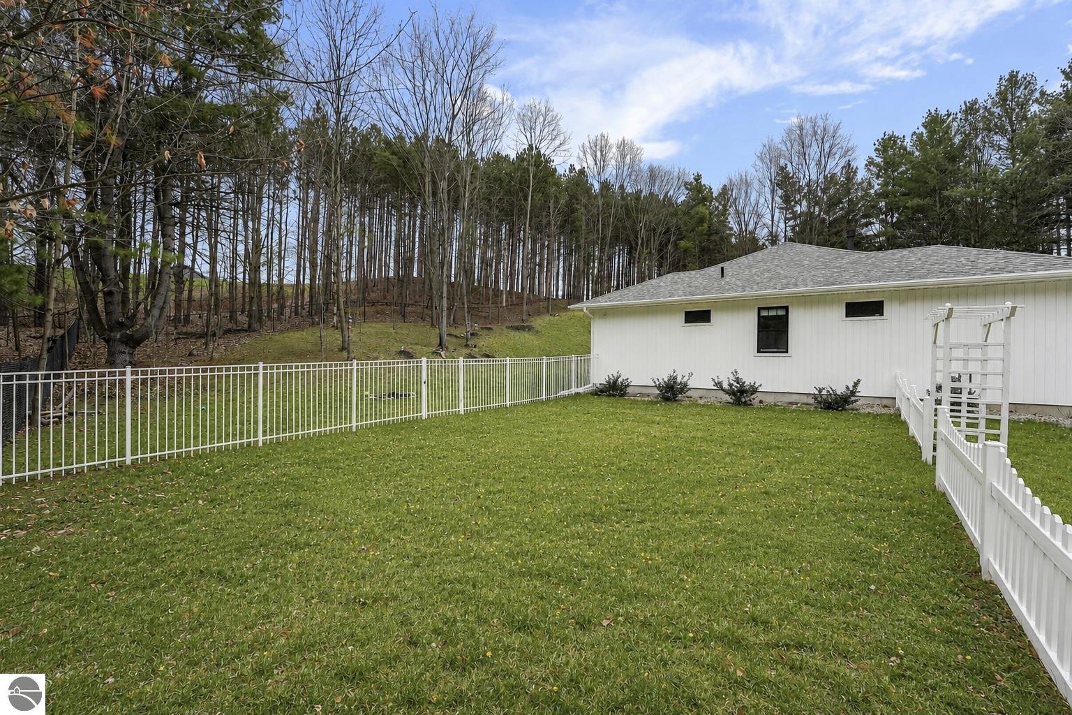 3992 Hidden Hills Court