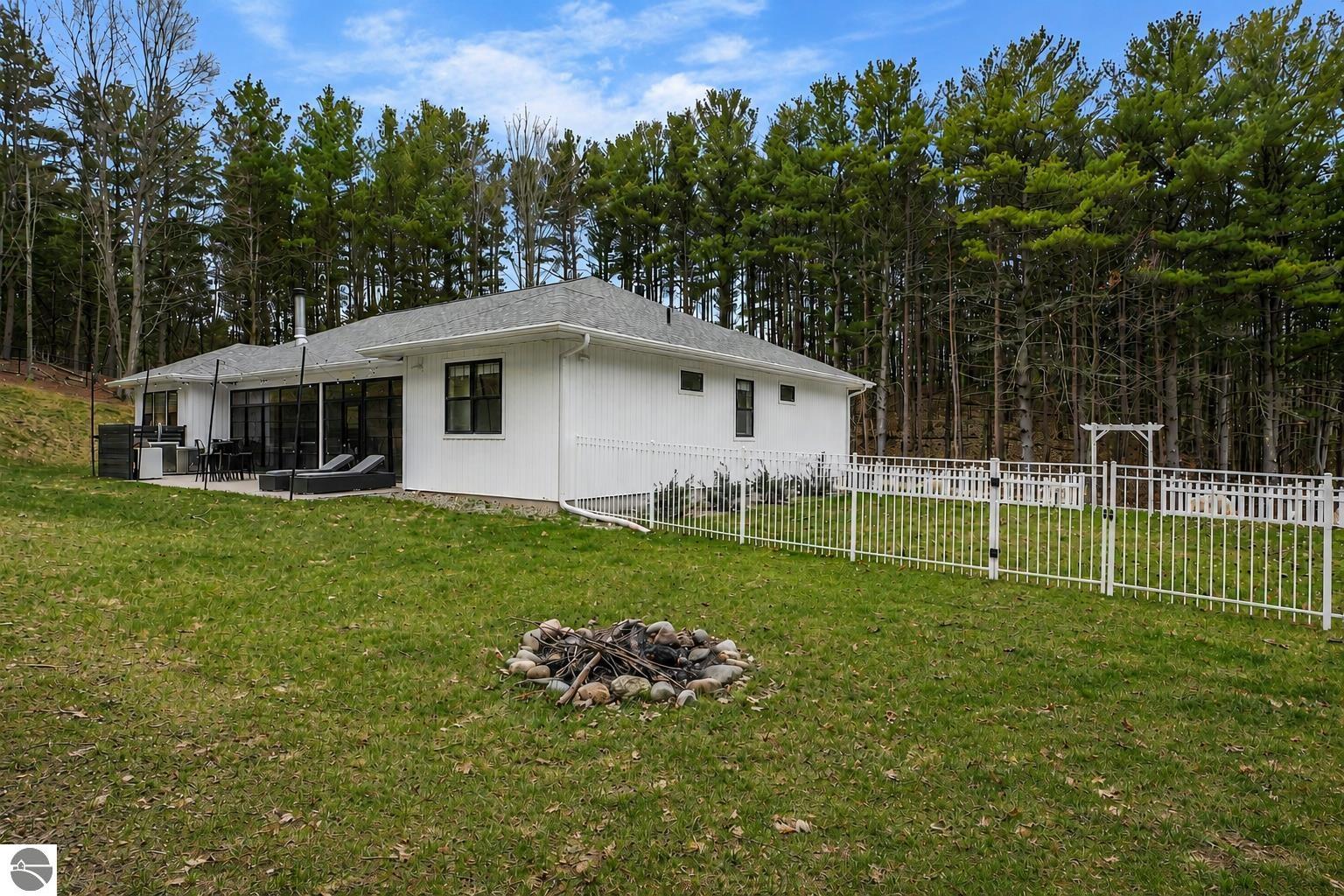 3992 Hidden Hills Court