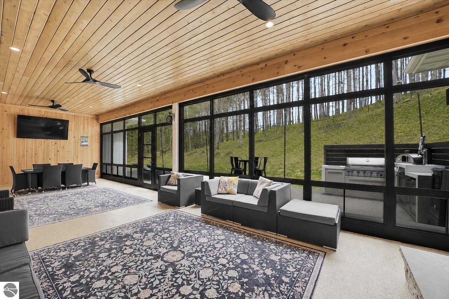 3992 Hidden Hills Court