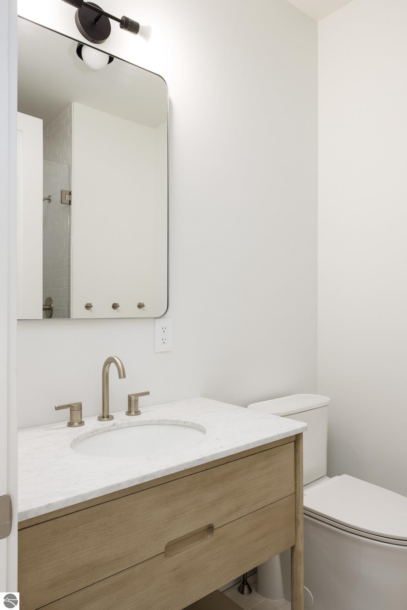 6987 N Manitou Trail