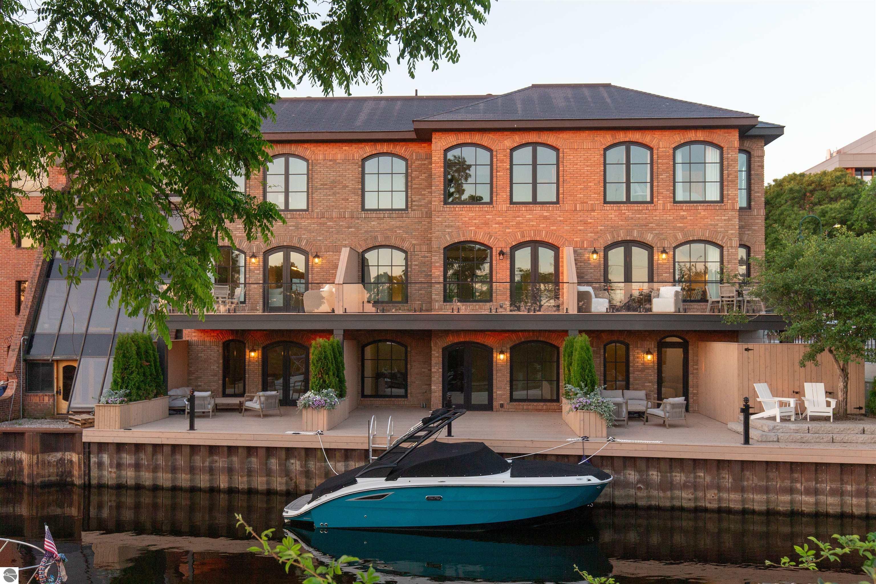 100 N Park Street # C Unit: #C