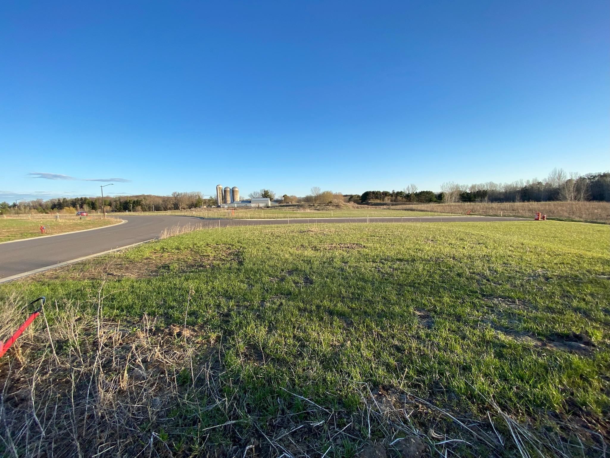 1670-1672 Squirrel Way