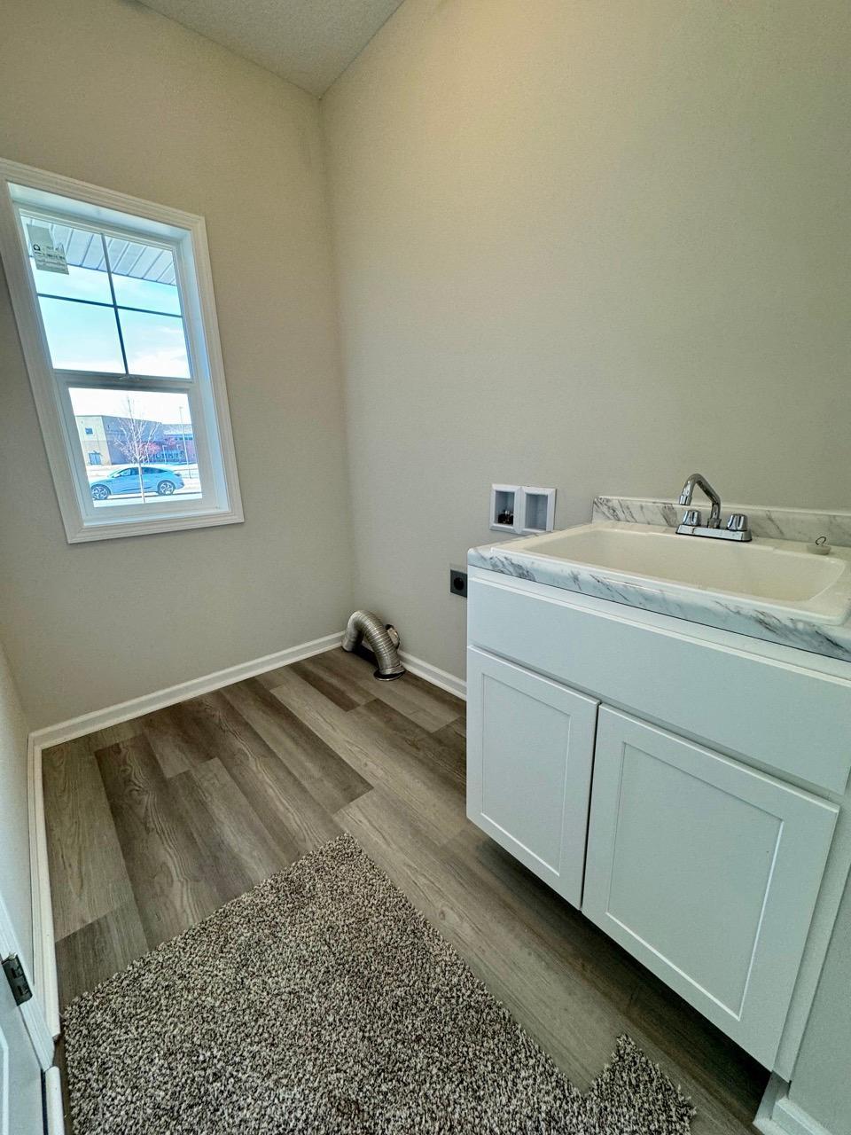124 9th Avenue NE