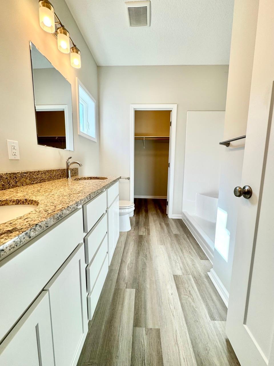 124 9th Avenue NE