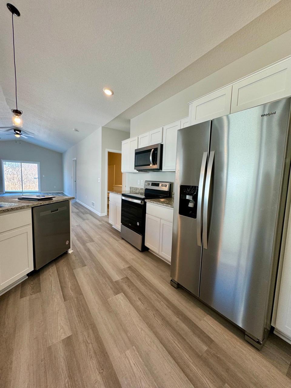 124 9th Avenue NE