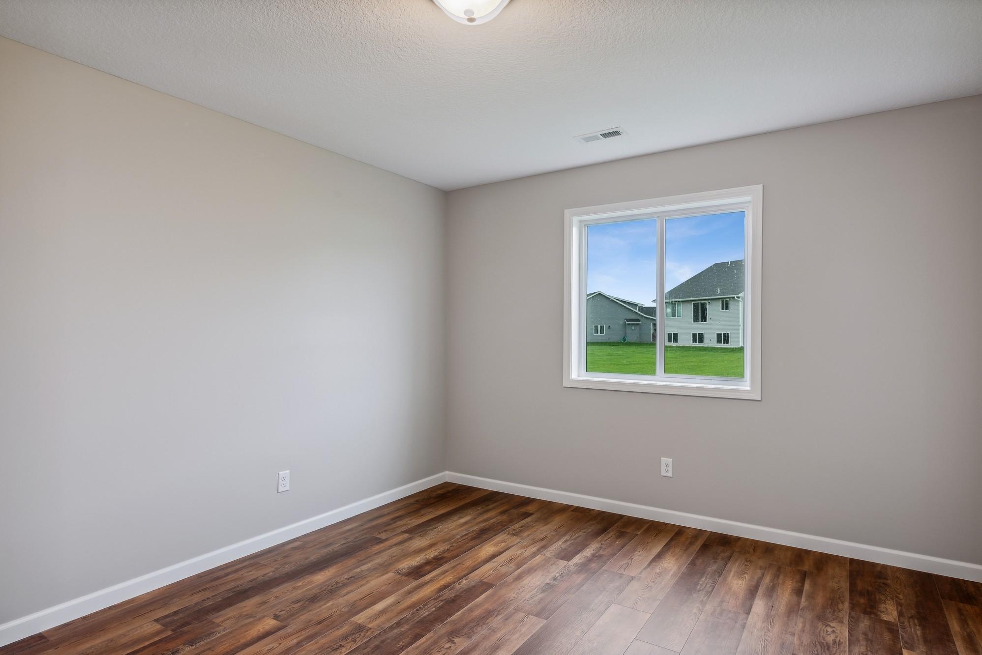 37595 Greenwich Court