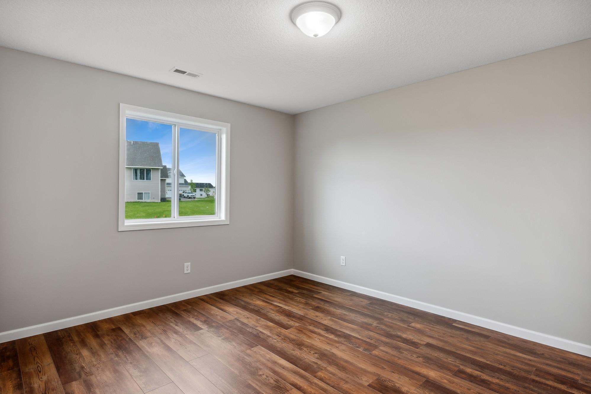 37595 Greenwich Court