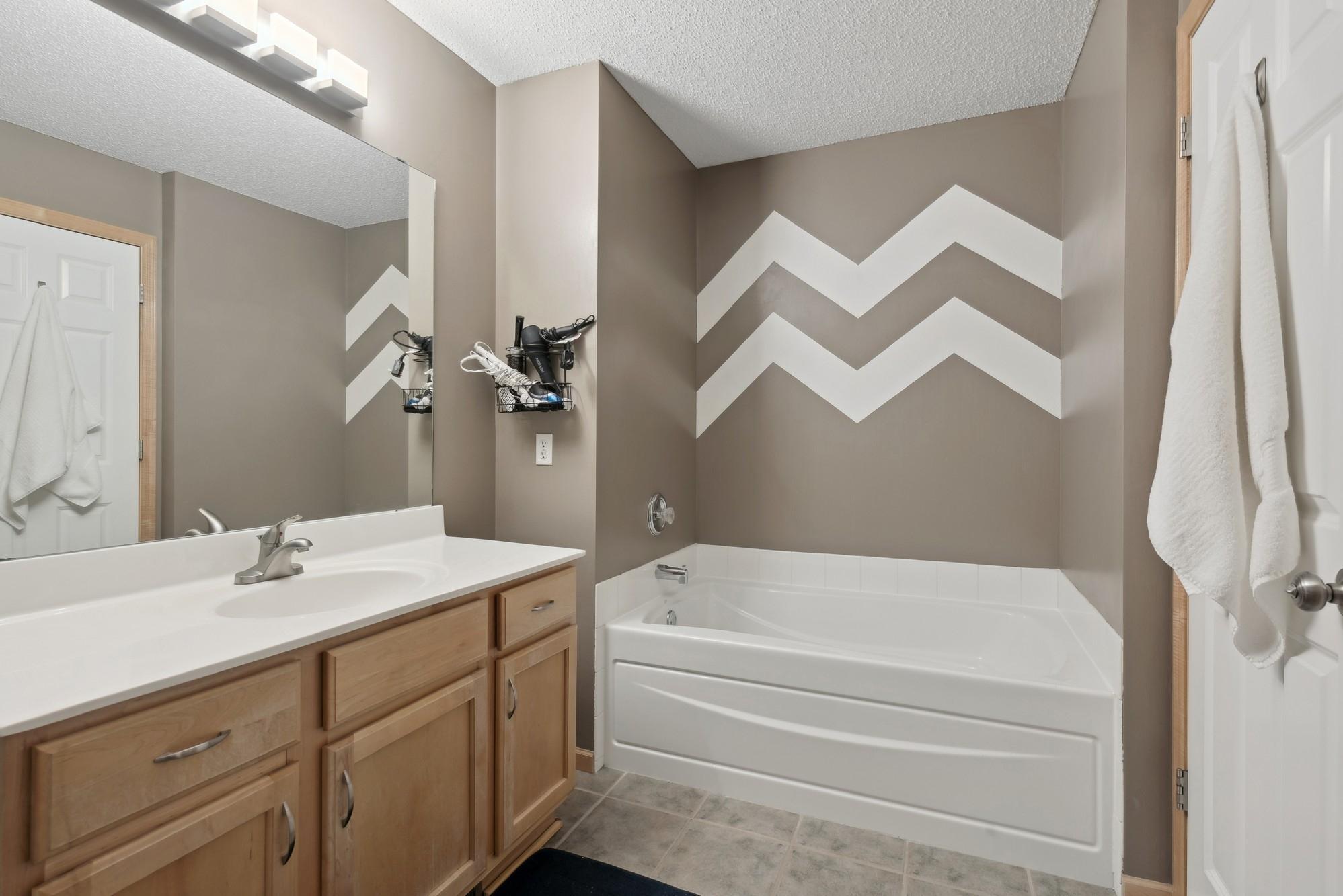 17610 Hackberry Court