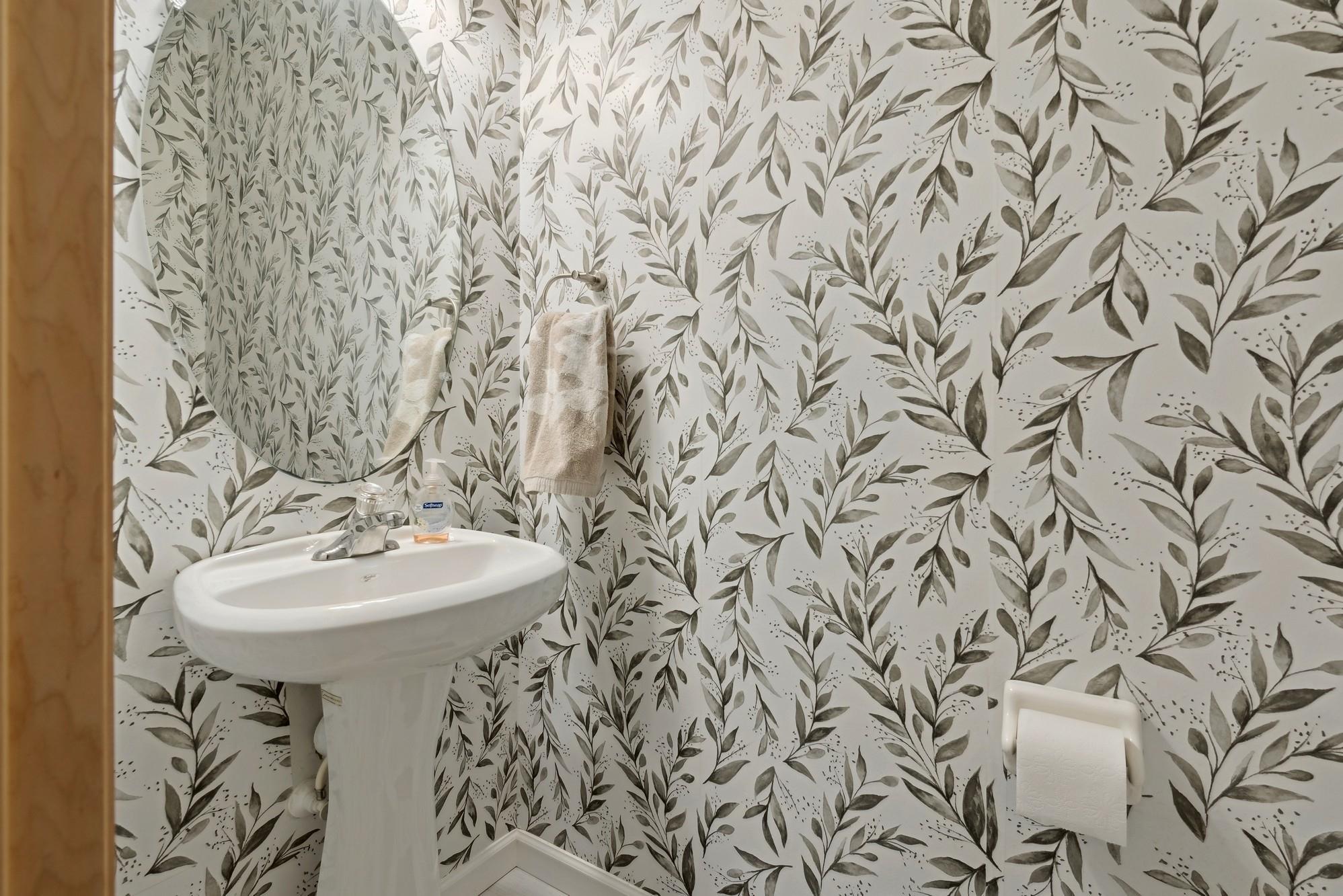 17610 Hackberry Court