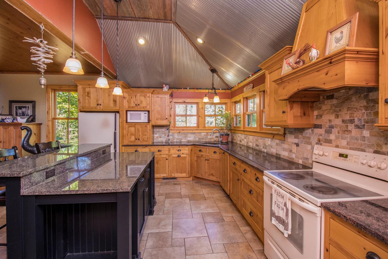 8610 County Road 10