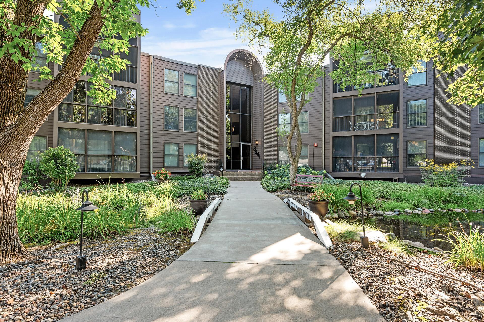 8441 Irwin Road Unit: 318