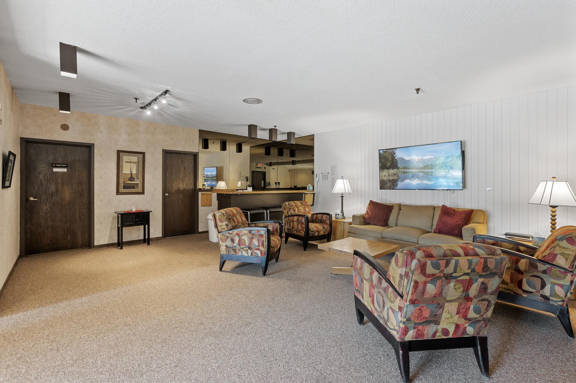 8441 Irwin Road Unit: 318
