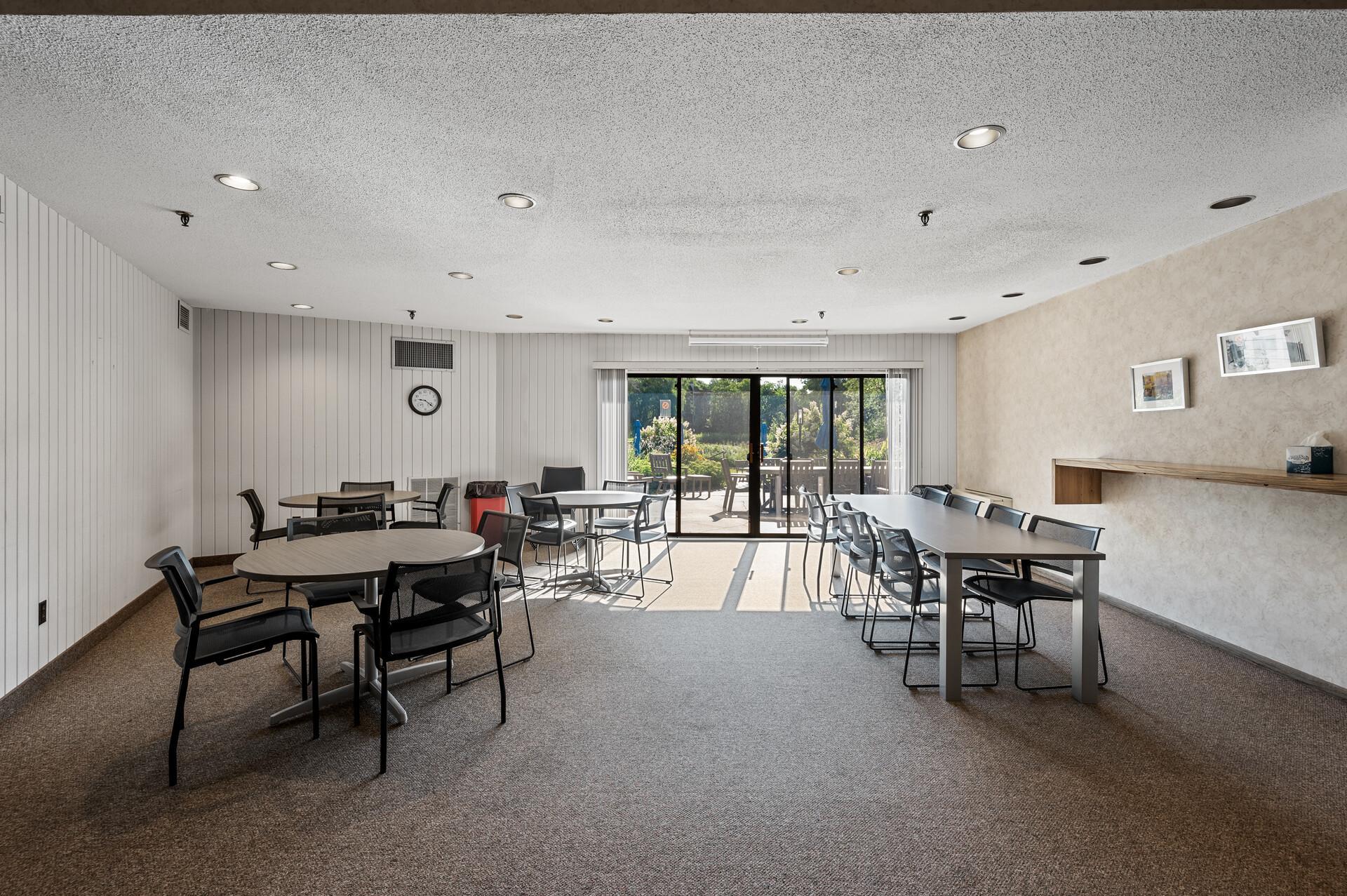 8441 Irwin Road Unit: 318