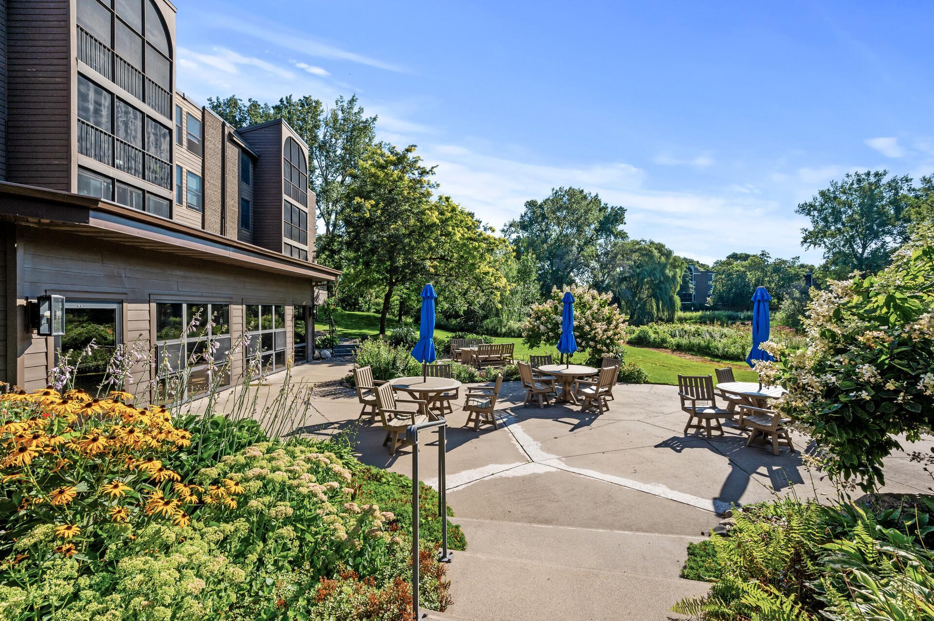8441 Irwin Road Unit: 318