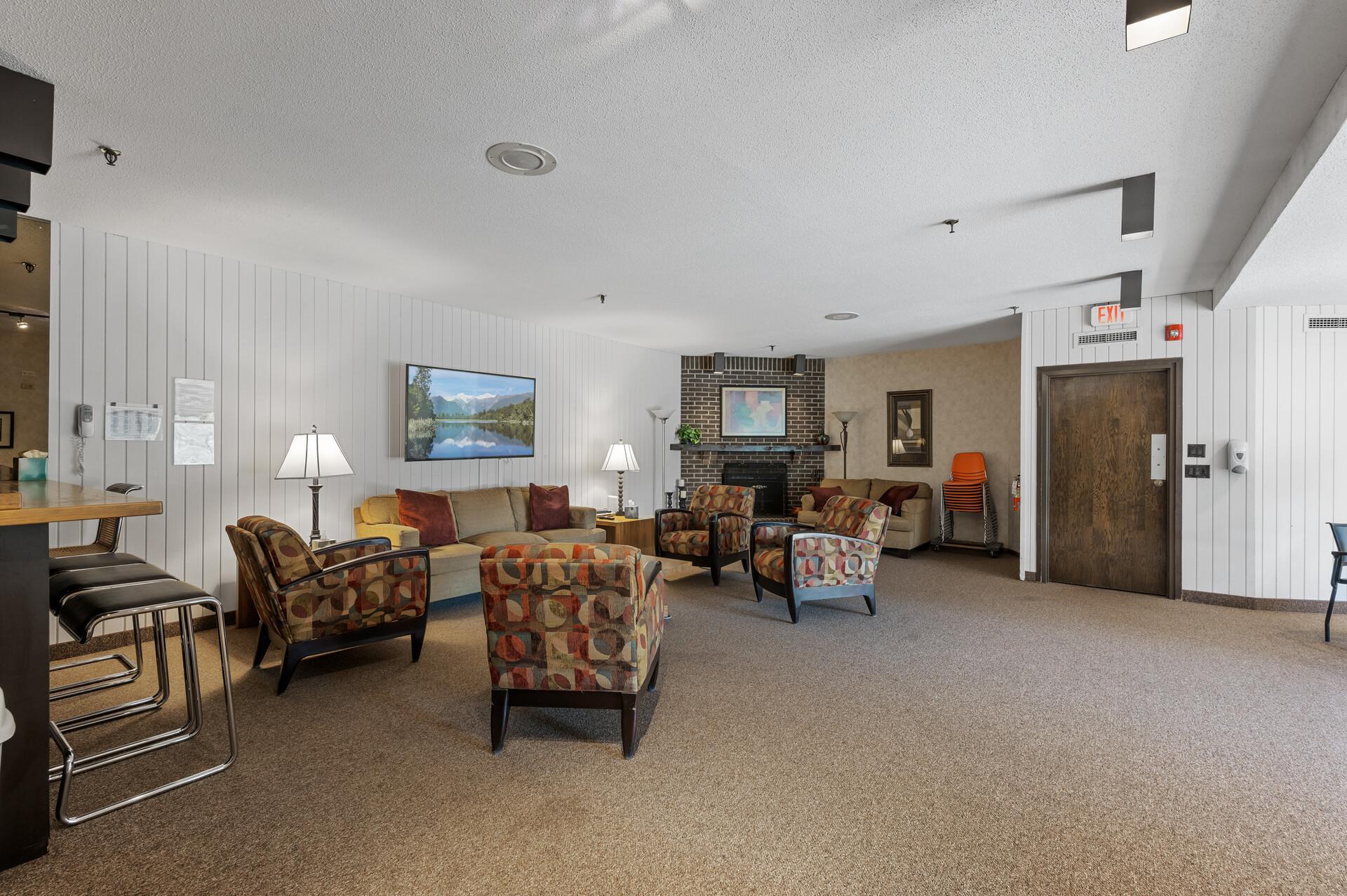 8441 Irwin Road Unit: 318