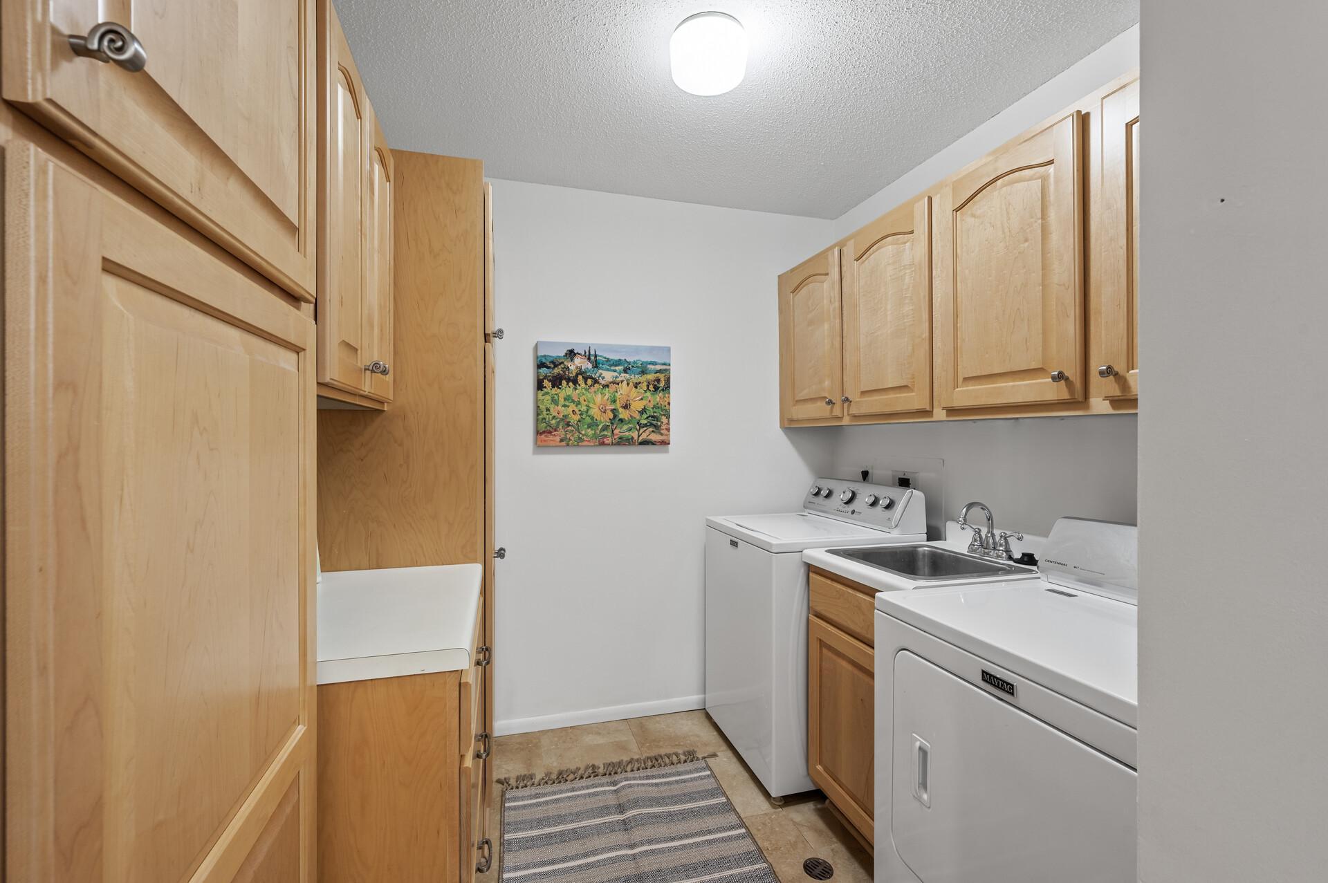 8441 Irwin Road Unit: 318