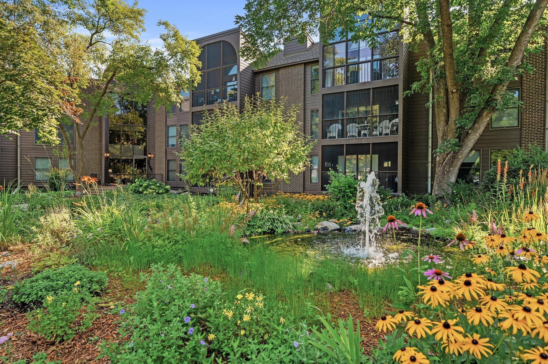 8441 Irwin Road Unit: 318