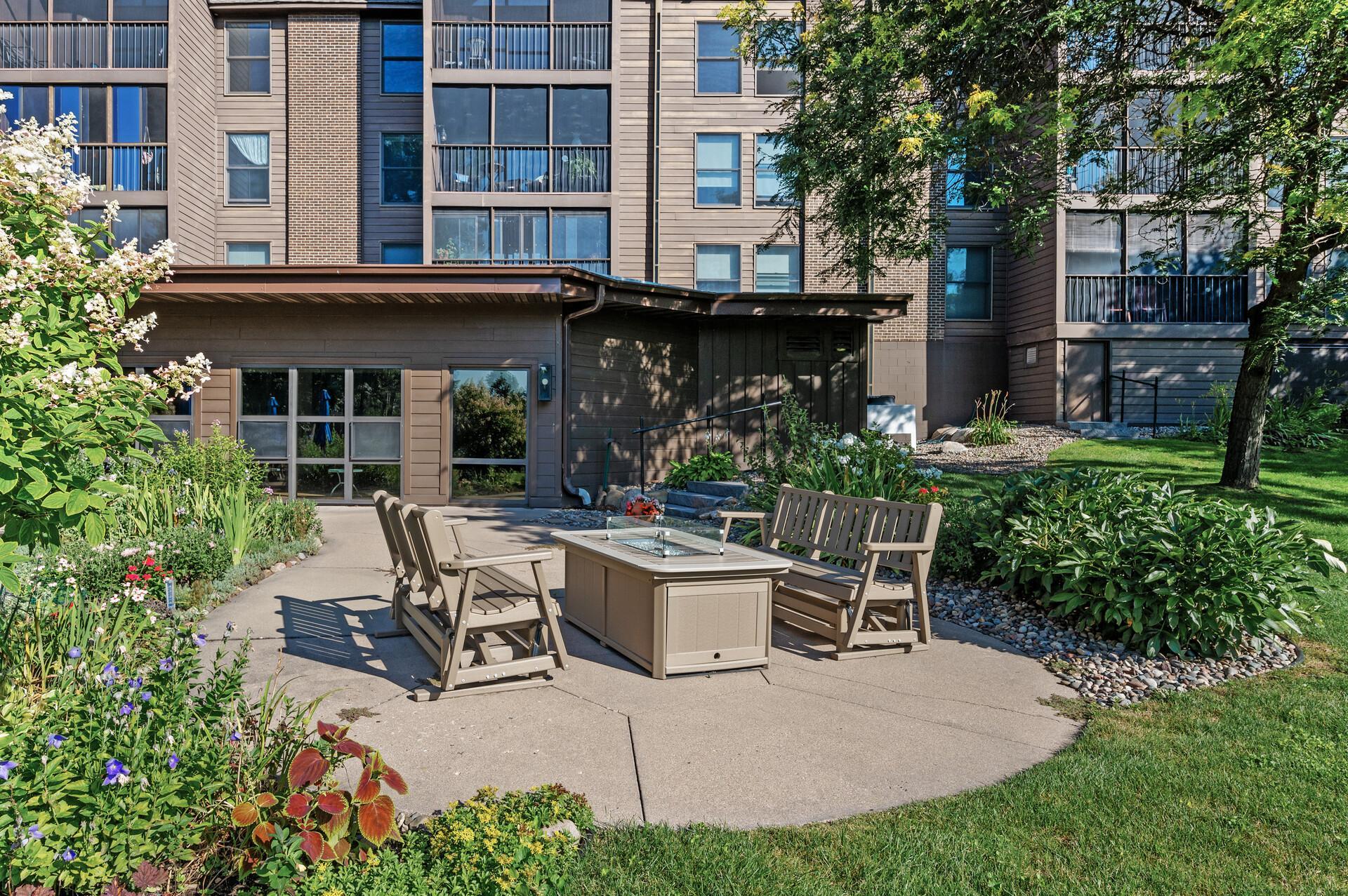 8441 Irwin Road Unit: 318