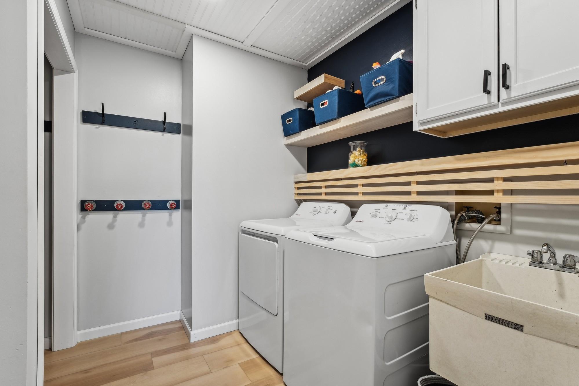 3335 Everest Court N