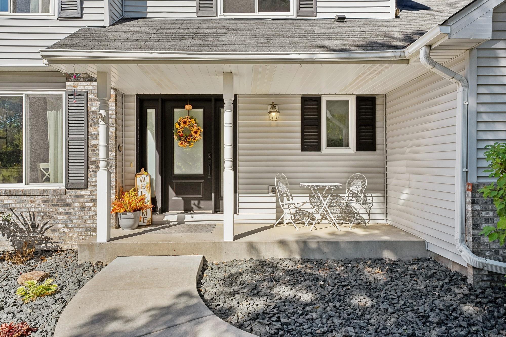 3335 Everest Court N