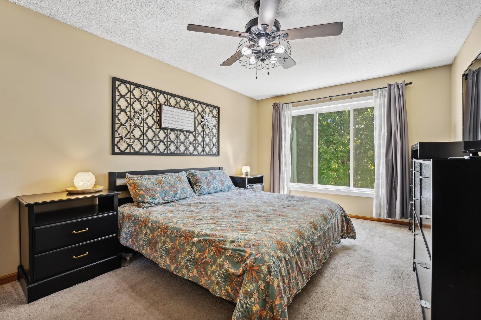 3335 Everest Court N