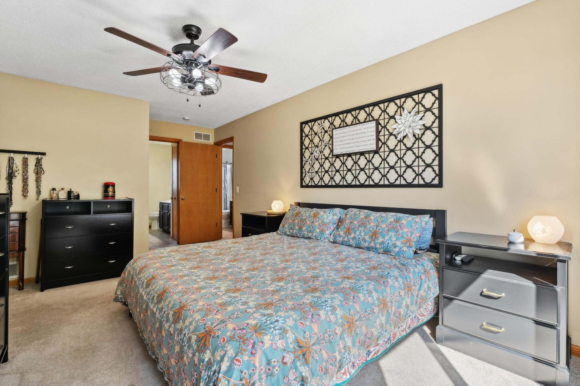 3335 Everest Court N